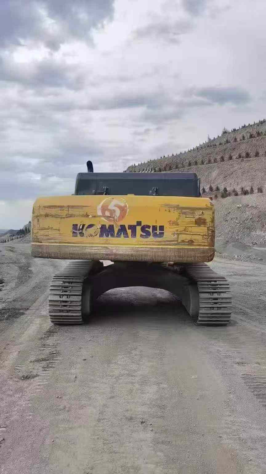 Buy Komatsu Used Excavator / 2 Buy Komatsu Used Excavator / 2