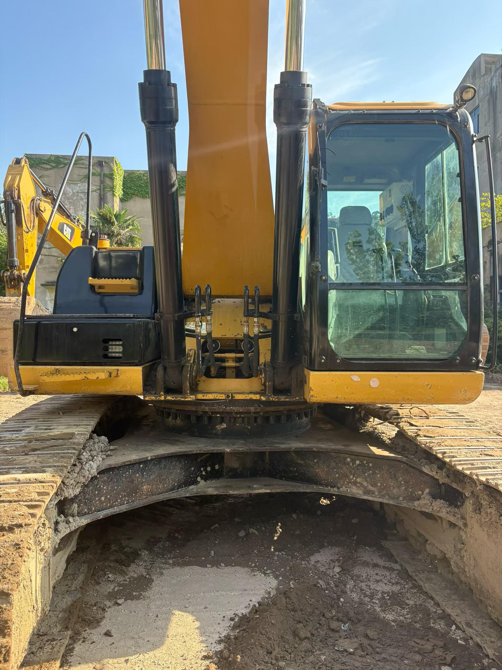 Buy Caterpillar 330B Used Excavator / 5 Buy Caterpillar 330B Used Excavator / 5