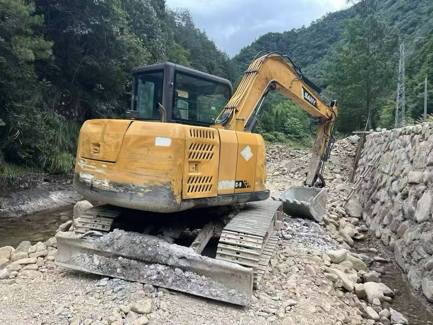 Buy Sany SY75 Used Excavator / 3 Buy Sany SY75 Used Excavator / 3