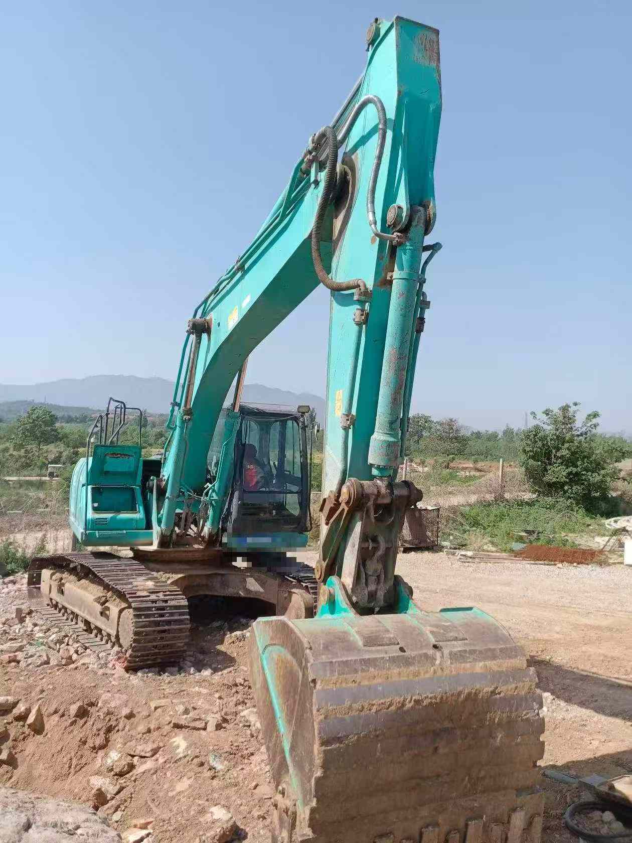 Купить Подержанный Экскаватор Kobelco SK200-2 / 8