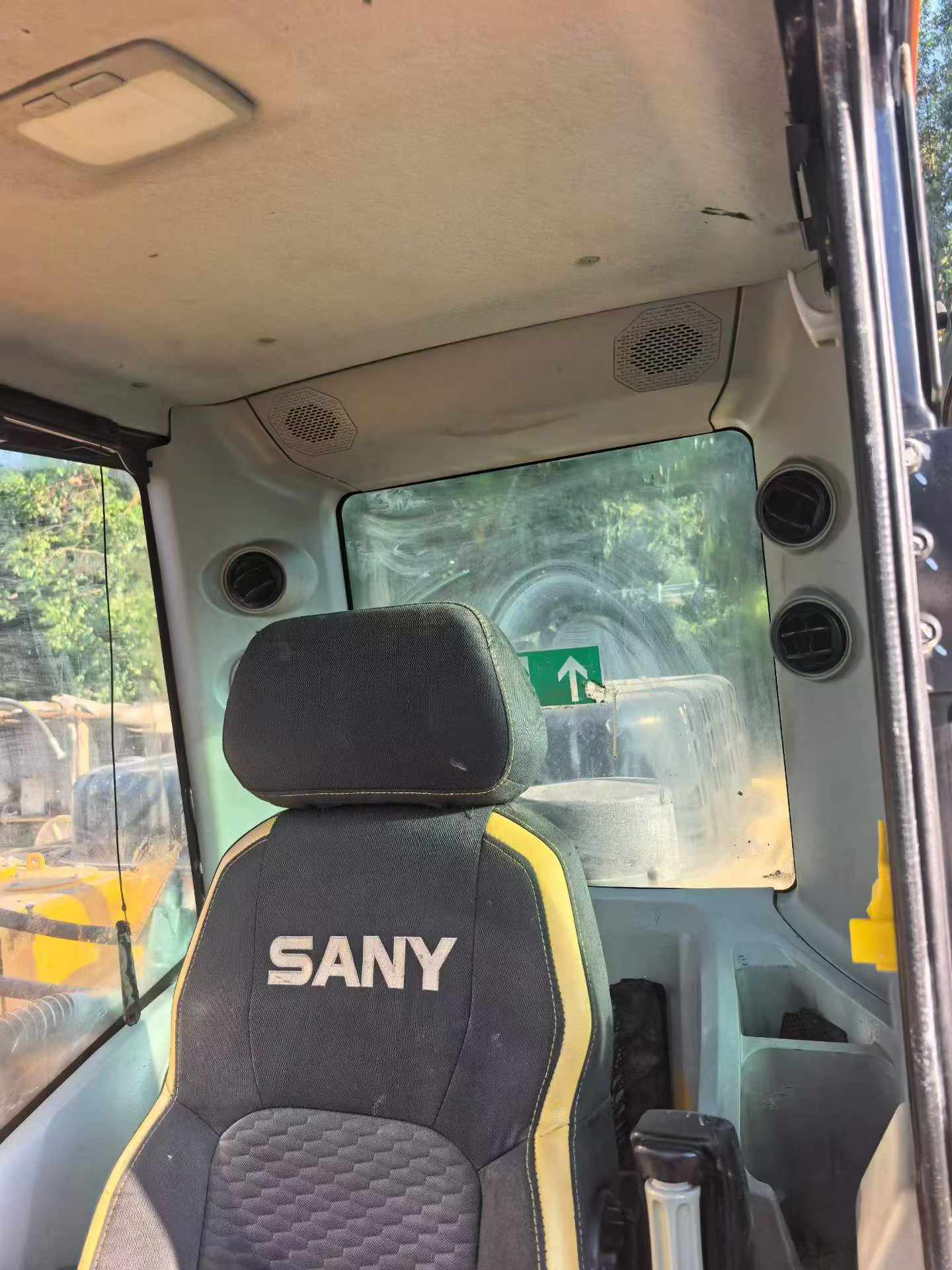 Buy Sany SY205C Used Excavator / 9 Buy Sany SY205C Used Excavator / 9