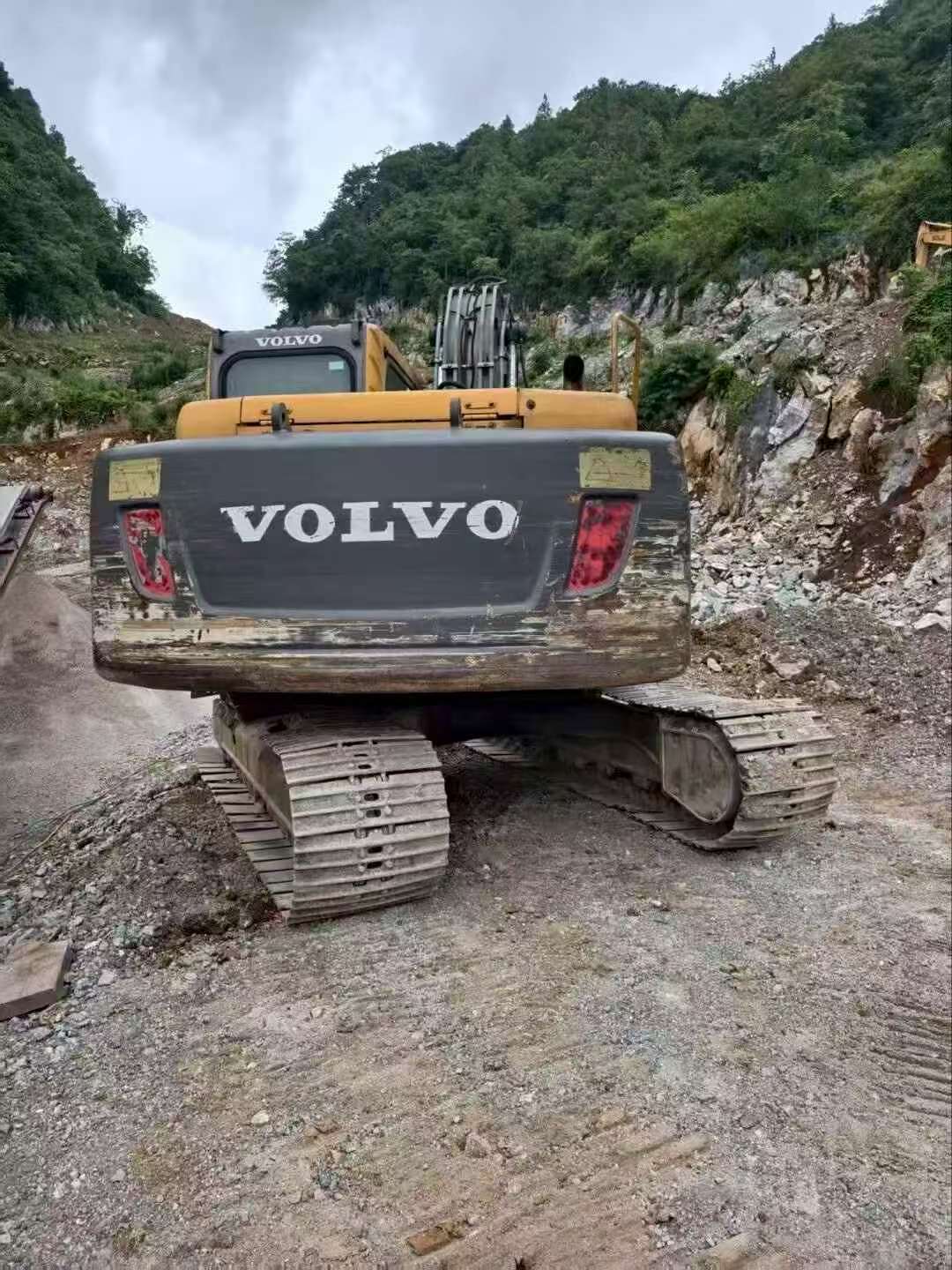Buy Volvo EC140 Used Excavator / 2 Buy Volvo EC140 Used Excavator / 2