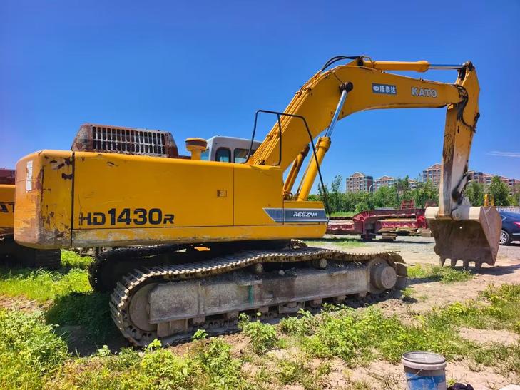 Buy Kato Used Excavator / 1
