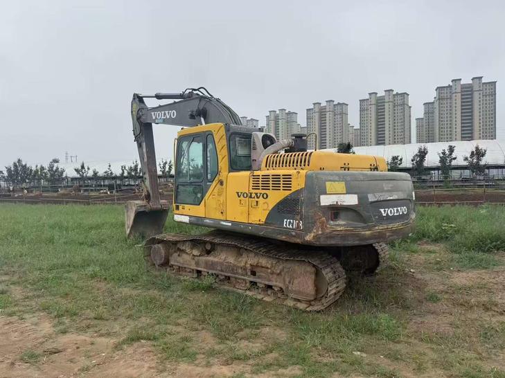 Buy Doosan DH220-7 Used Excavator / 1