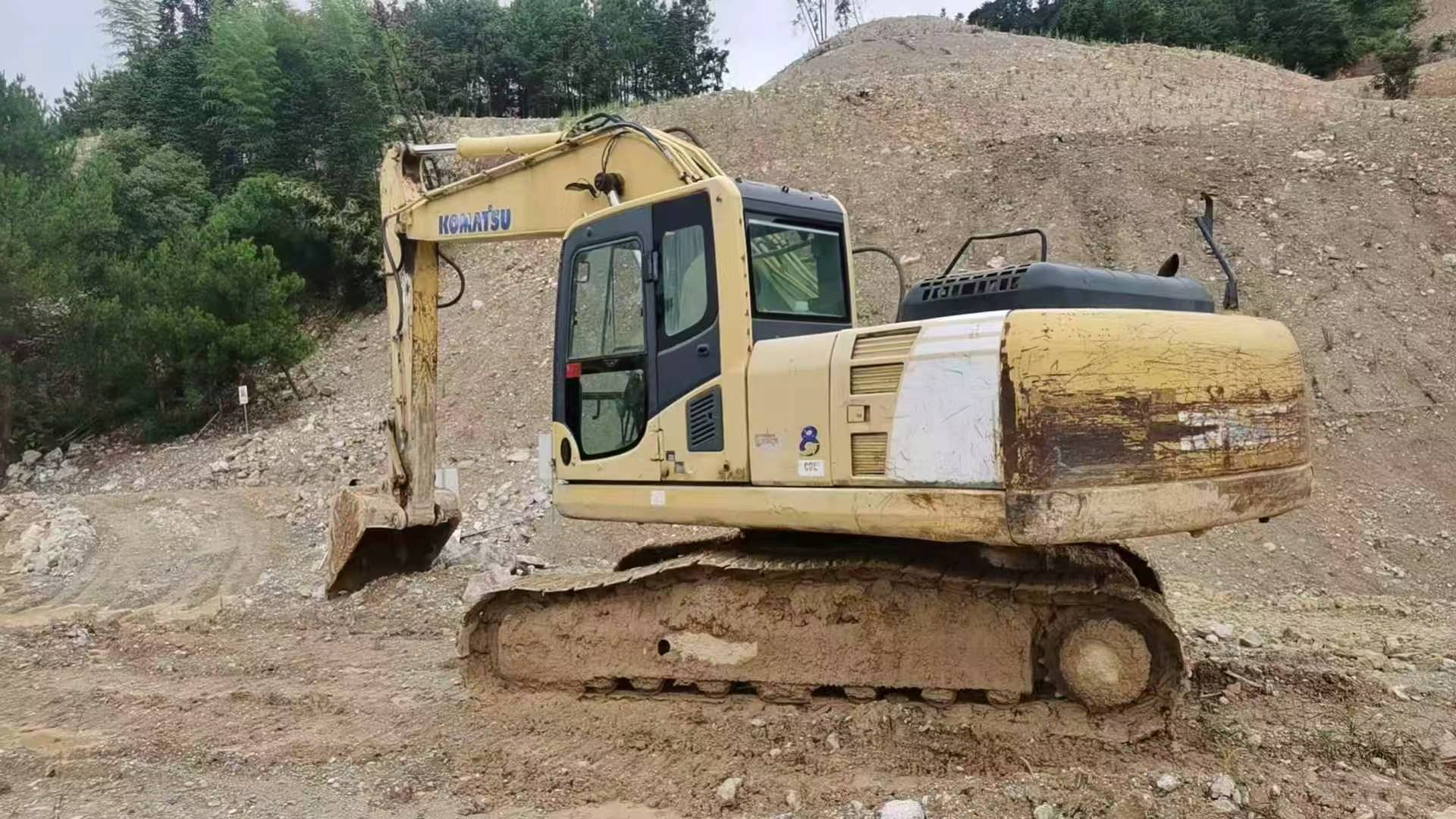 Buy Komatsu PC200-8 Used Excavator / 1