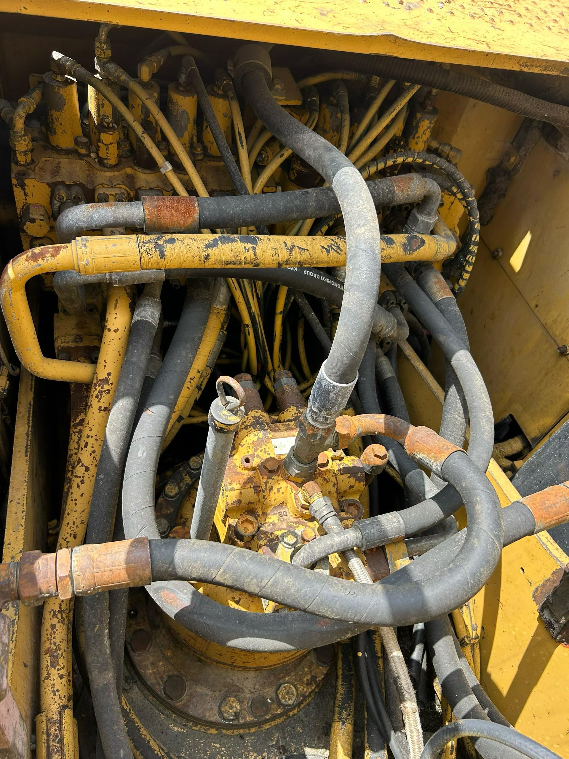 Buy Caterpillar 320D Used Excavator / 5 Buy Caterpillar 320D Used Excavator / 5