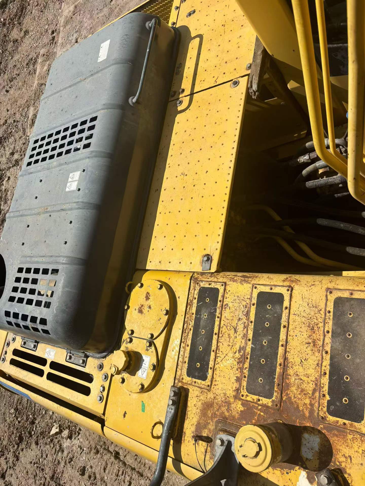 Buy Komatsu PC200 Used Excavator / 4 Buy Komatsu PC200 Used Excavator / 4