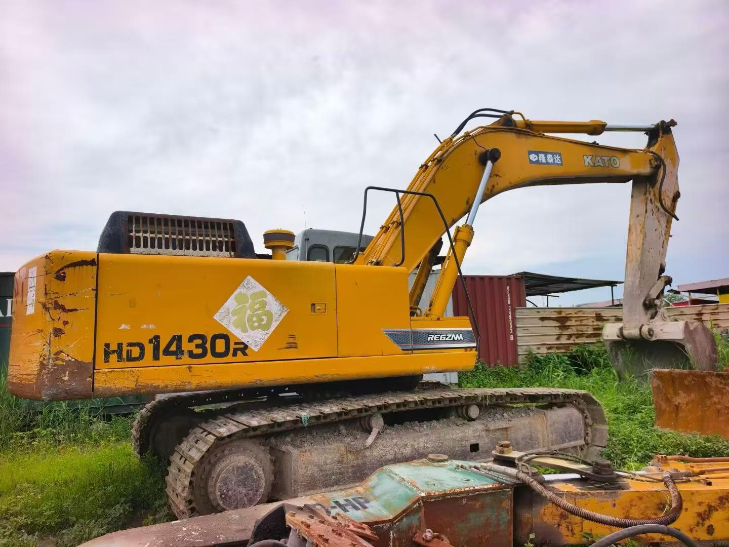 Buy Kato Used Excavator / 4 Buy Kato Used Excavator / 4