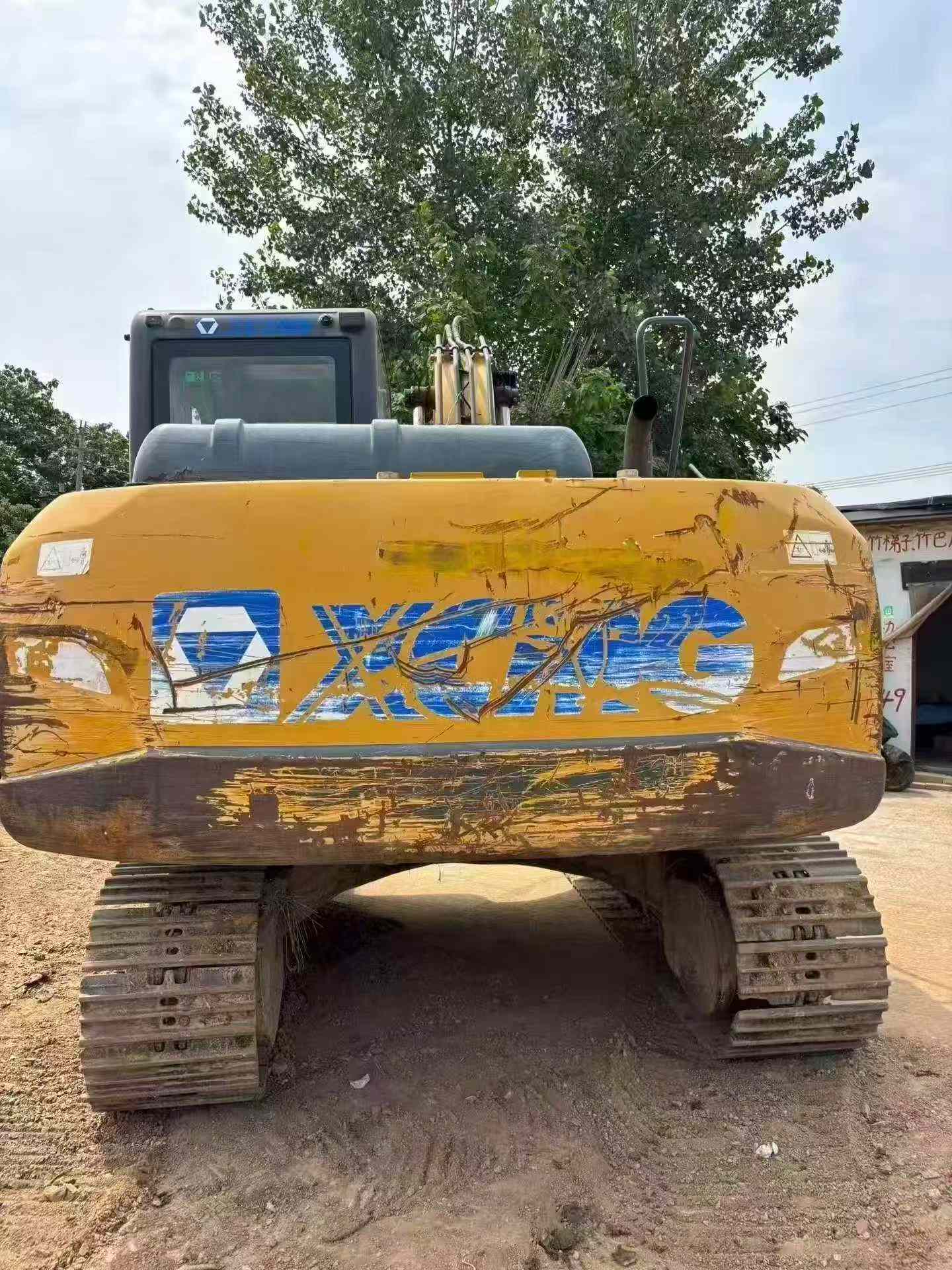 Buy XCMG XE135D Used Excavator / 3 Buy XCMG XE135D Used Excavator / 3