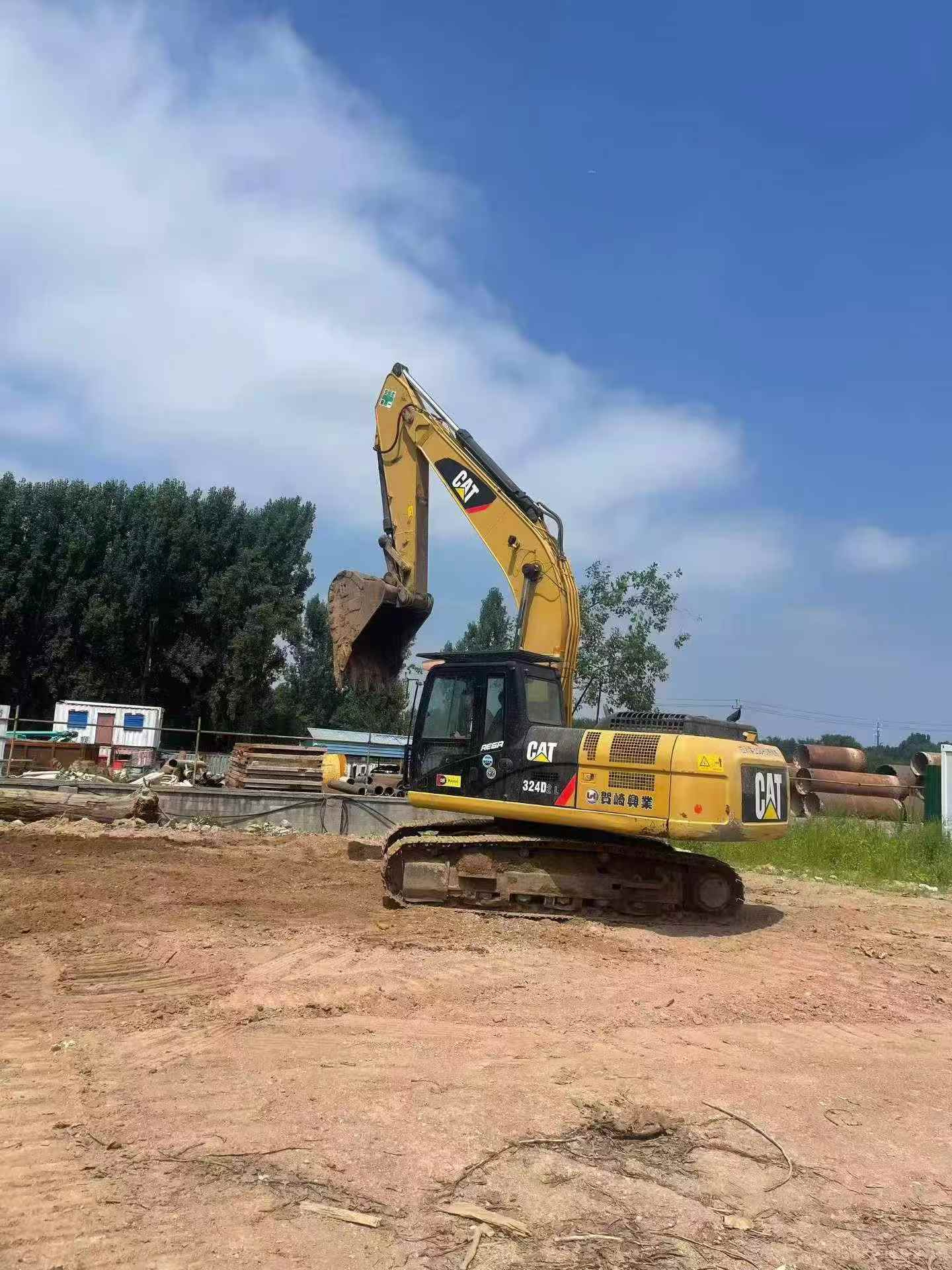 Buy Caterpillar 324D Used Excavator / 2 Buy Caterpillar 324D Used Excavator / 2