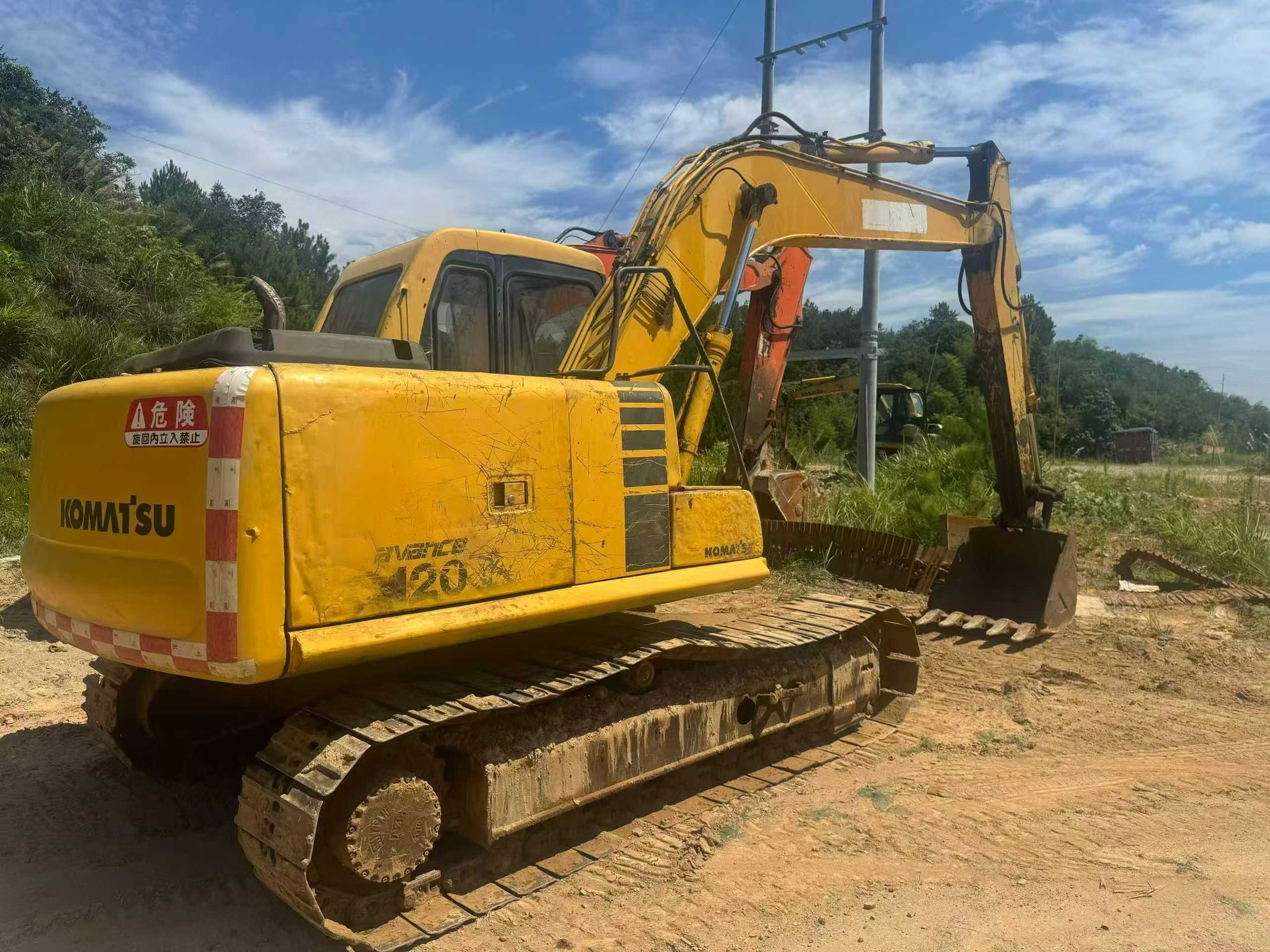 Buy Komatsu PC120-6E Used Excavator / 3 Buy Komatsu PC120-6E Used Excavator / 3