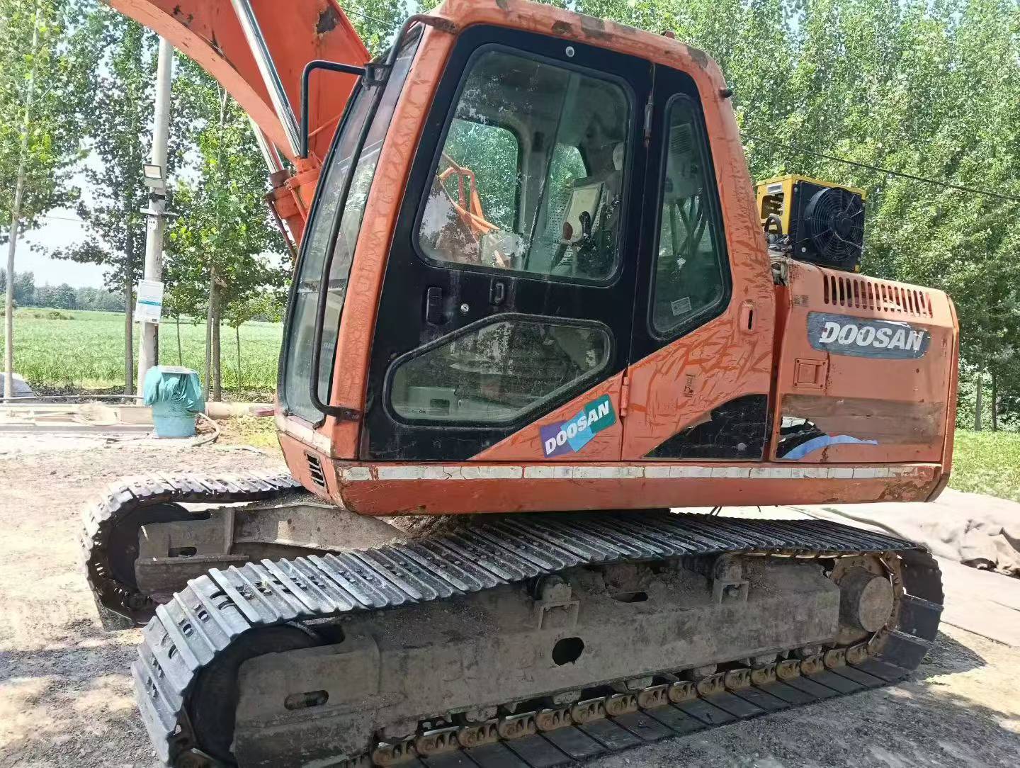 Buy Doosan DH150-7 Used Excavator / 6 Buy Doosan DH150-7 Used Excavator / 6