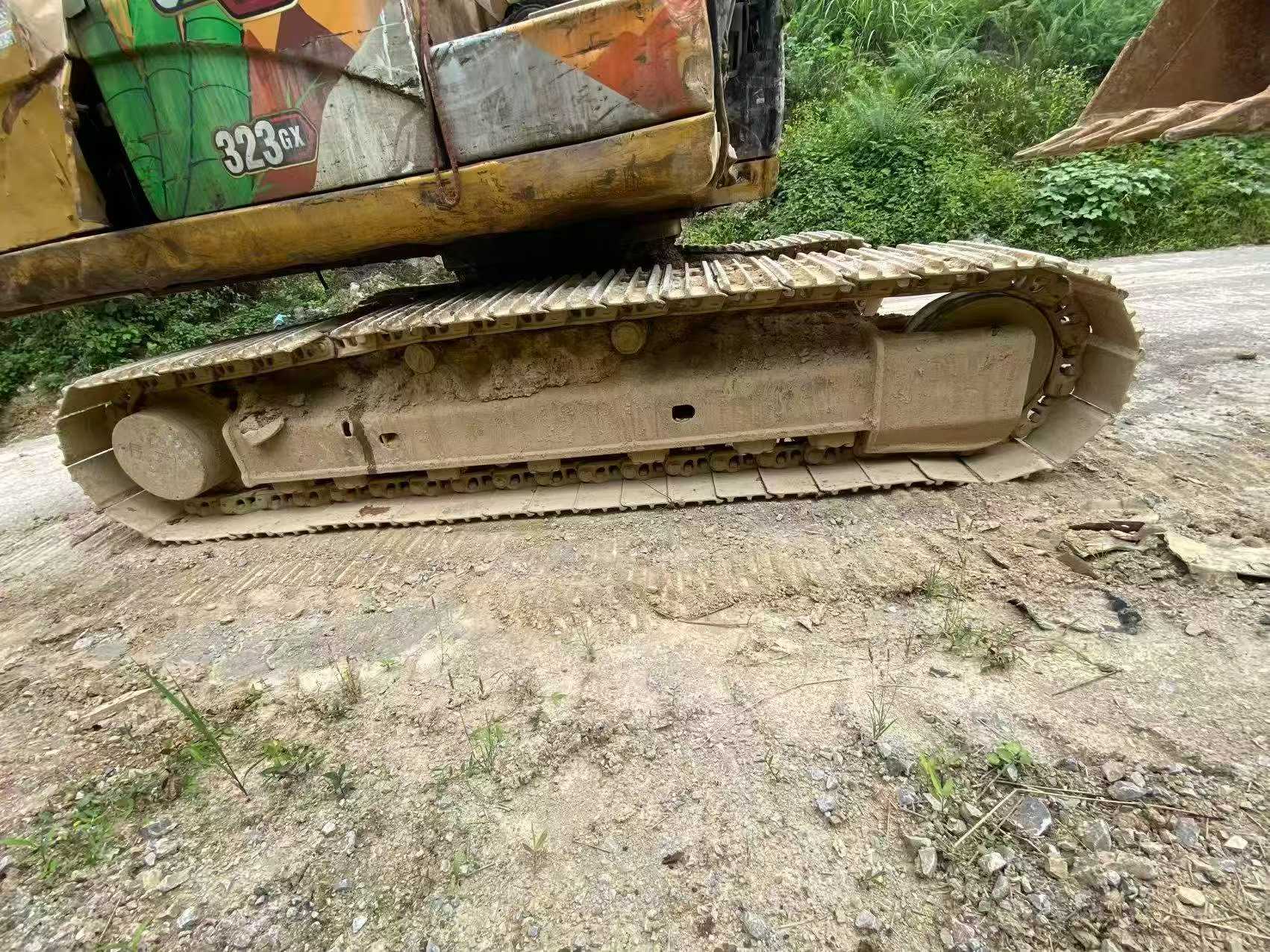 Buy Caterpillar 323 Used Excavator / 8 Buy Caterpillar 323 Used Excavator / 8