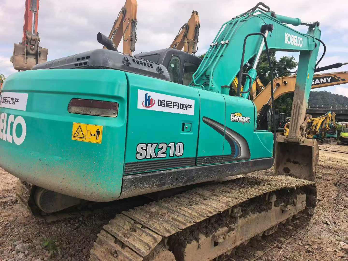 Buy Kobelco SK210 Used Excavator / 4 Buy Kobelco SK210 Used Excavator / 4