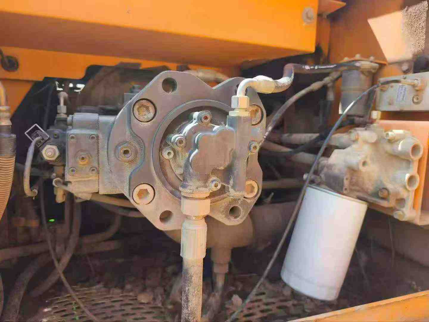 Buy Sany SY215C Used Excavator / 1