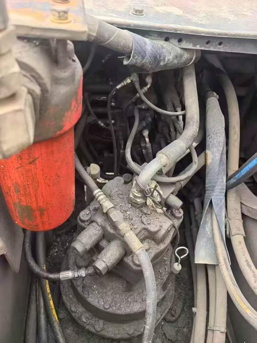 Buy Sumitomo SH240-3 Used Excavator / 5 Buy Sumitomo SH240-3 Used Excavator / 5