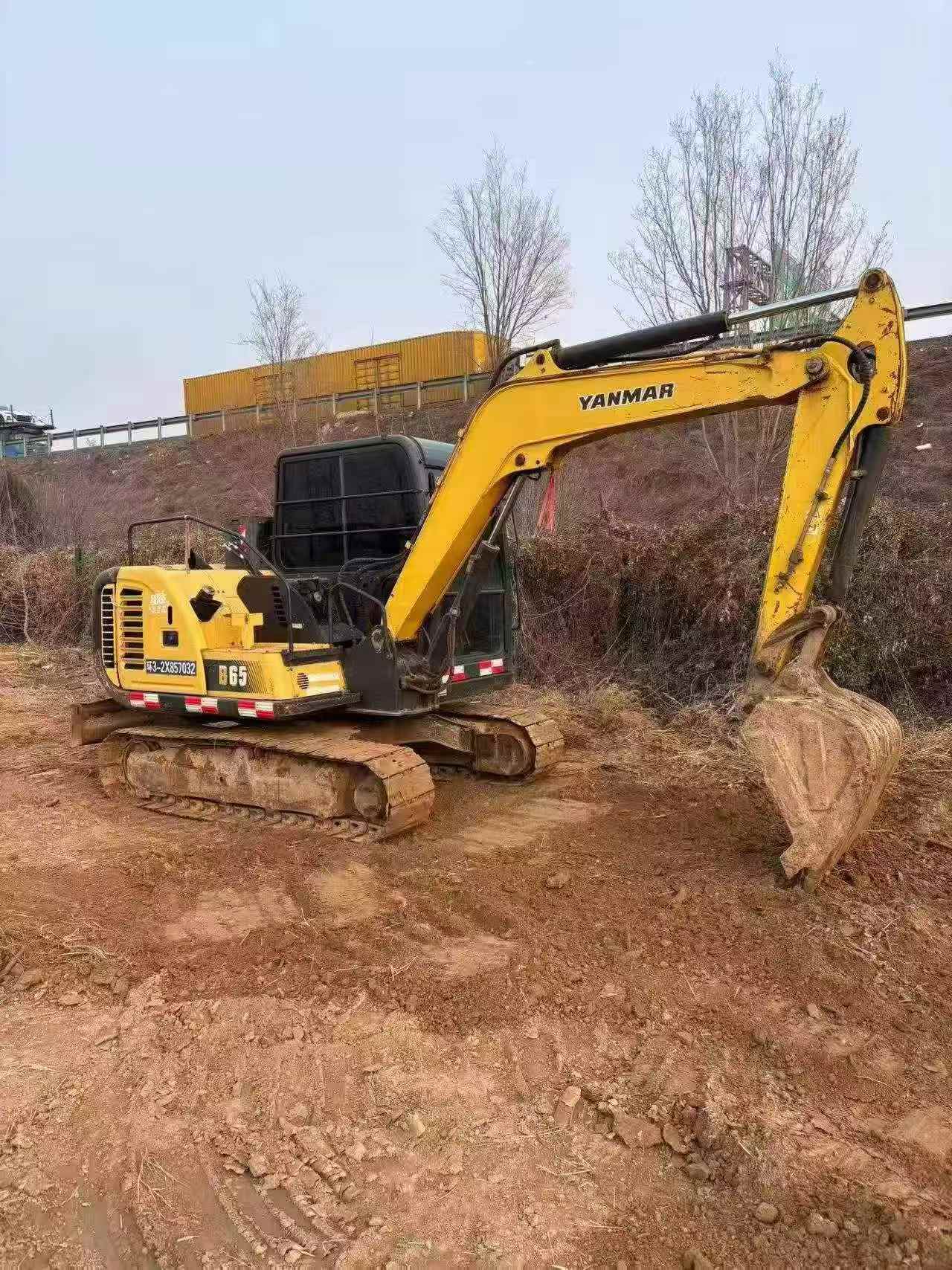 Buy Yanmar B65 Used Excavator / 5 Buy Yanmar B65 Used Excavator / 5