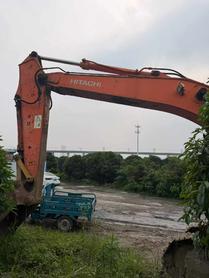 Buy Hitachi ZX200-6 Used Excavator / 8 Buy Hitachi ZX200-6 Used Excavator / 8
