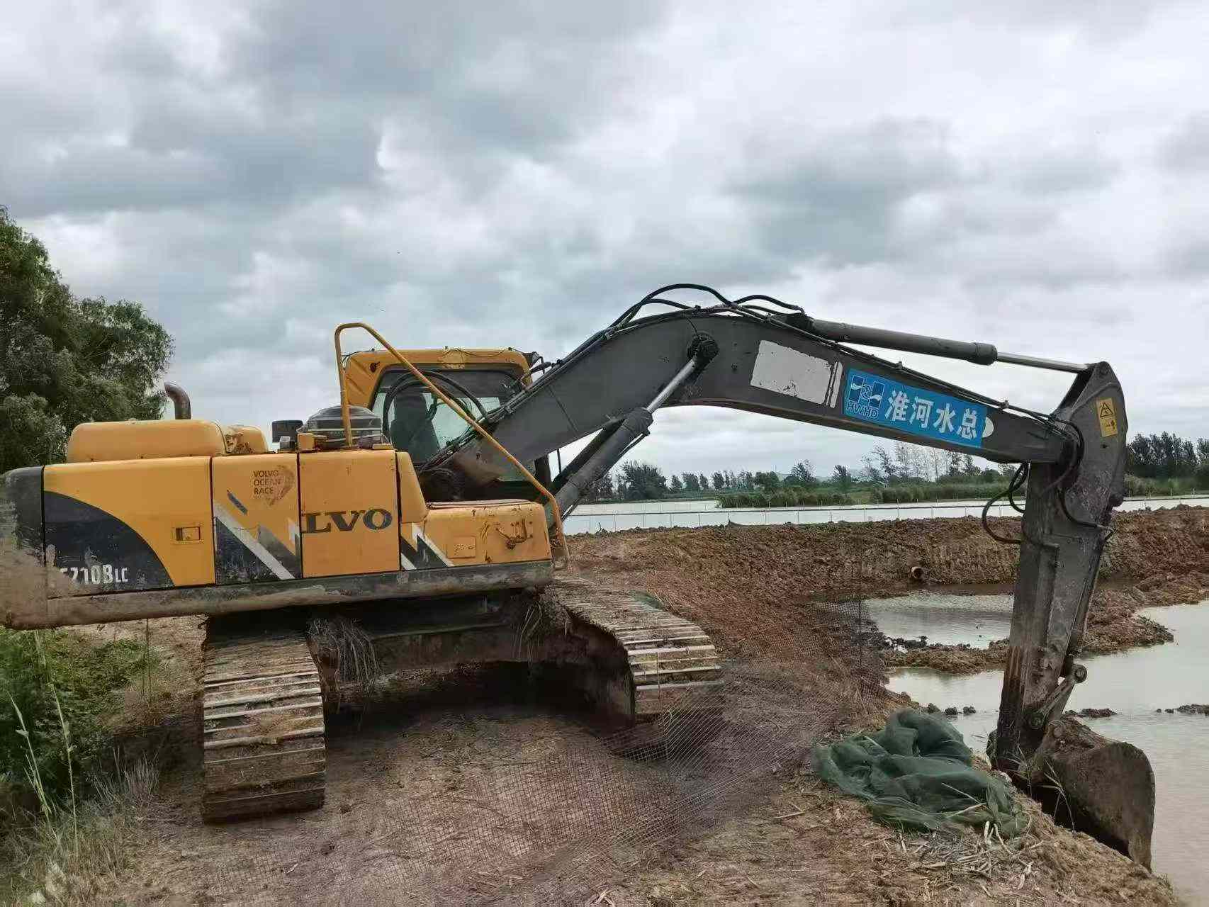 Buy Volvo Used Excavator / 3 Buy Volvo Used Excavator / 3