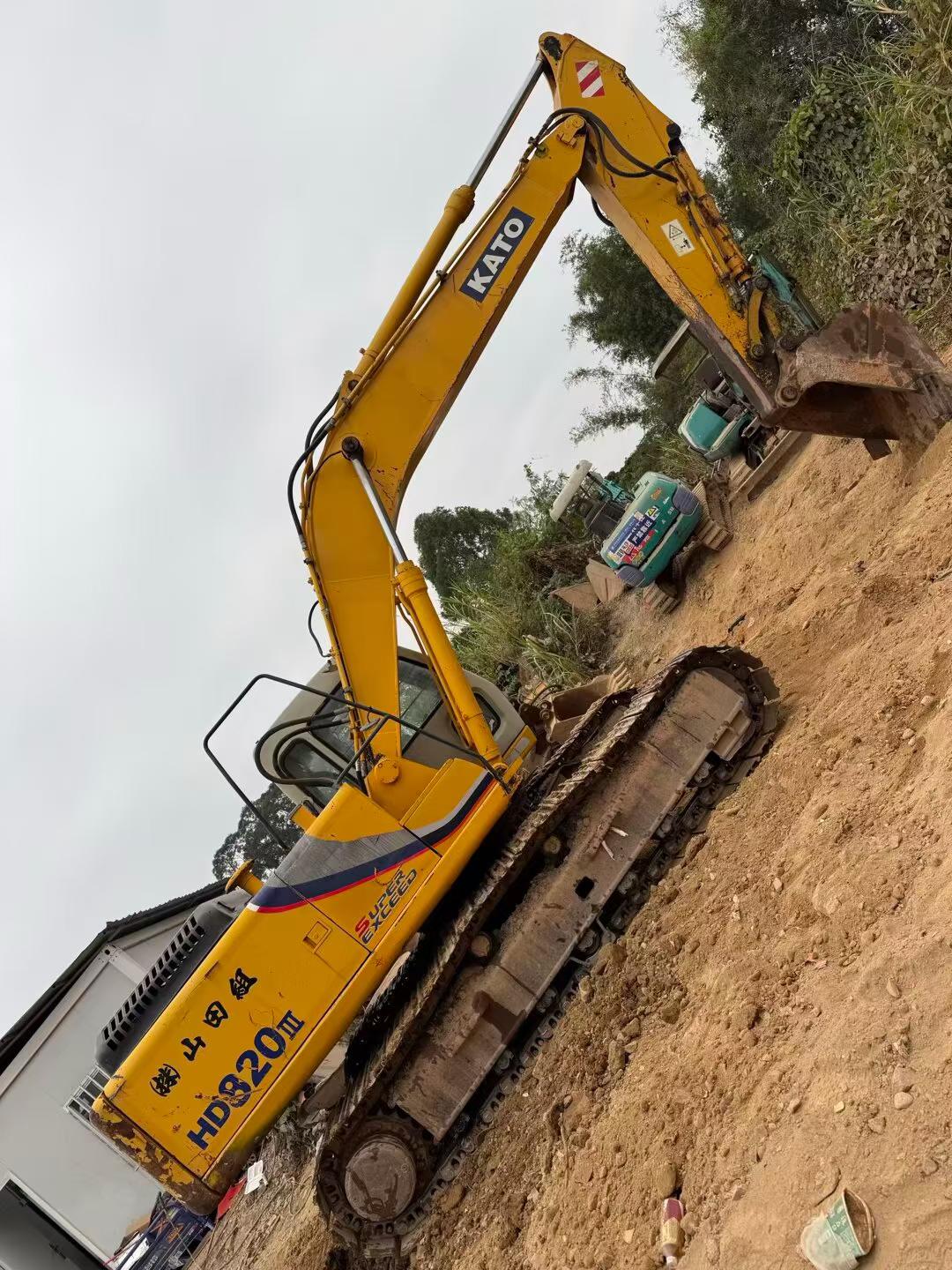 Buy Kato Used Excavator / 2 Buy Kato Used Excavator / 2