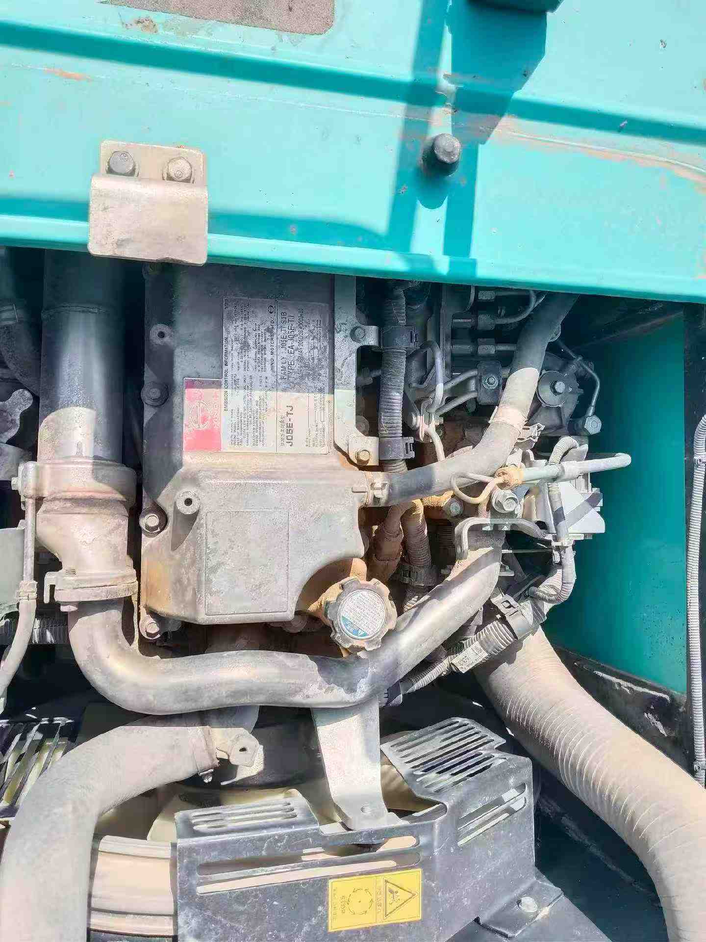 Купить Подержанный Экскаватор Kobelco SK200-2 / 3