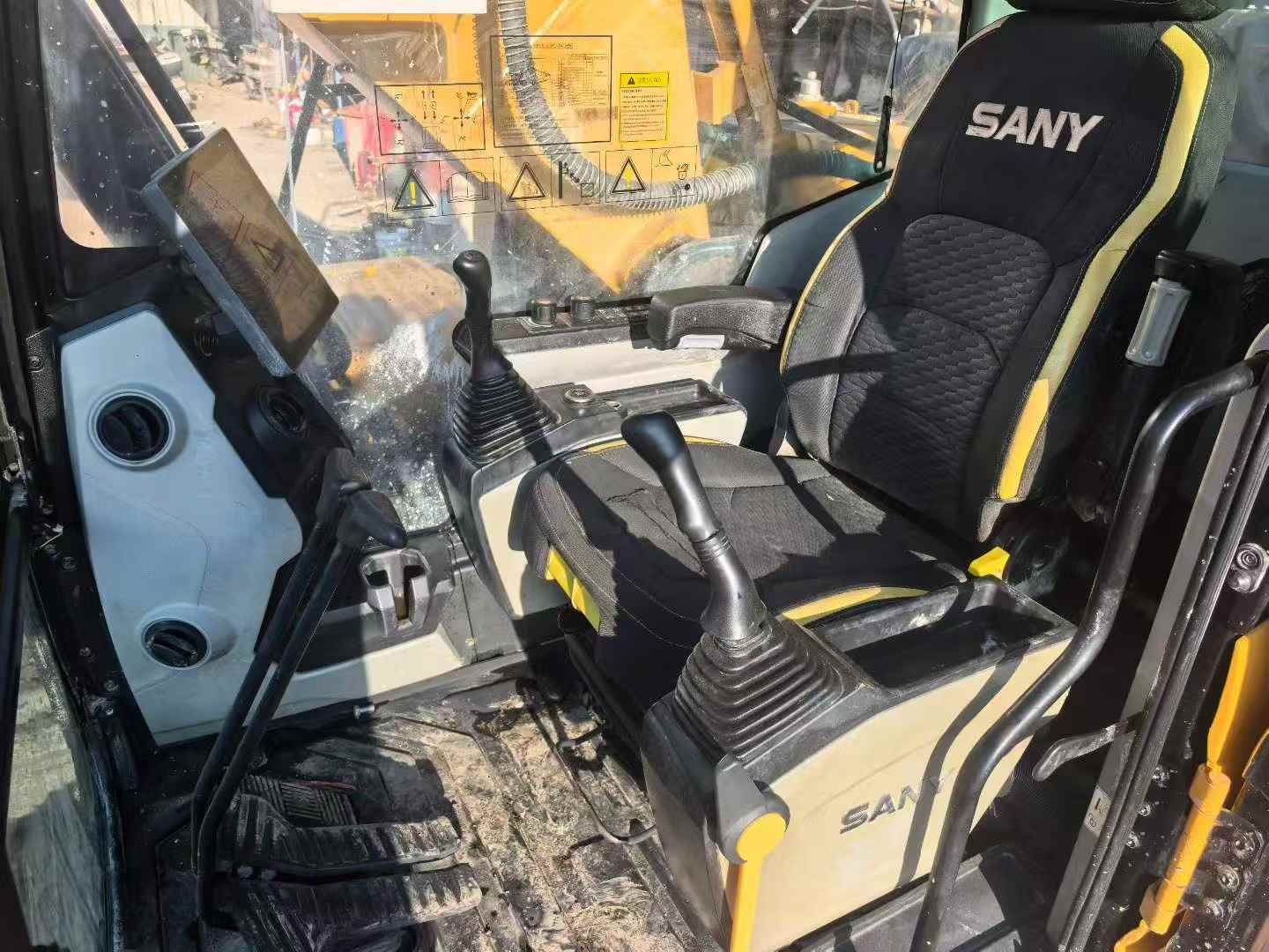 Buy Sany SY205C Used Excavator / 2 Buy Sany SY205C Used Excavator / 2