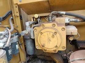 Buy Caterpillar 323 Used Excavator / 8 Buy Caterpillar 323 Used Excavator / 8
