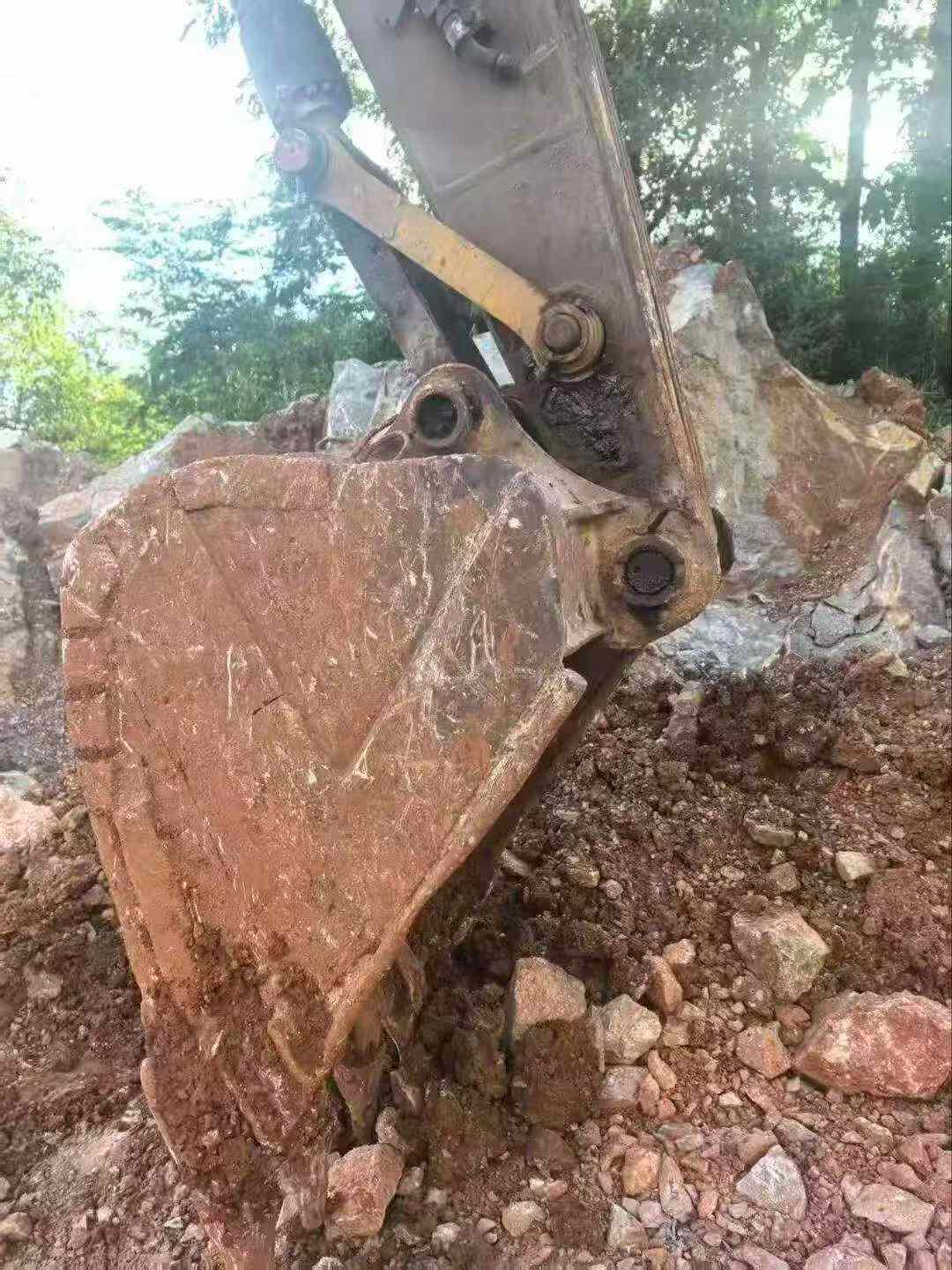 Buy Volvo EC200 Used Excavator / 1