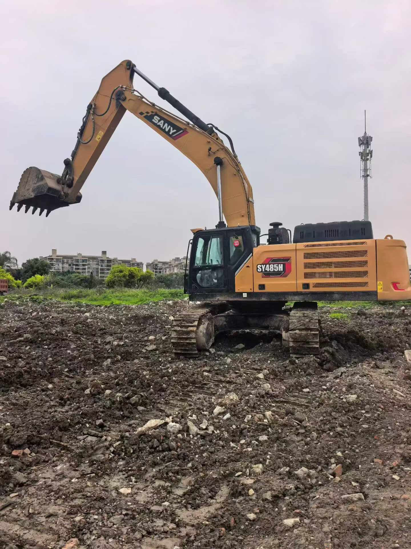 Buy Sany SY485C Used Excavator / 3 Buy Sany SY485C Used Excavator / 3
