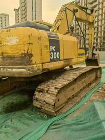 Buy Komatsu PC220-7 Used Excavator / 3 Buy Komatsu PC220-7 Used Excavator / 3