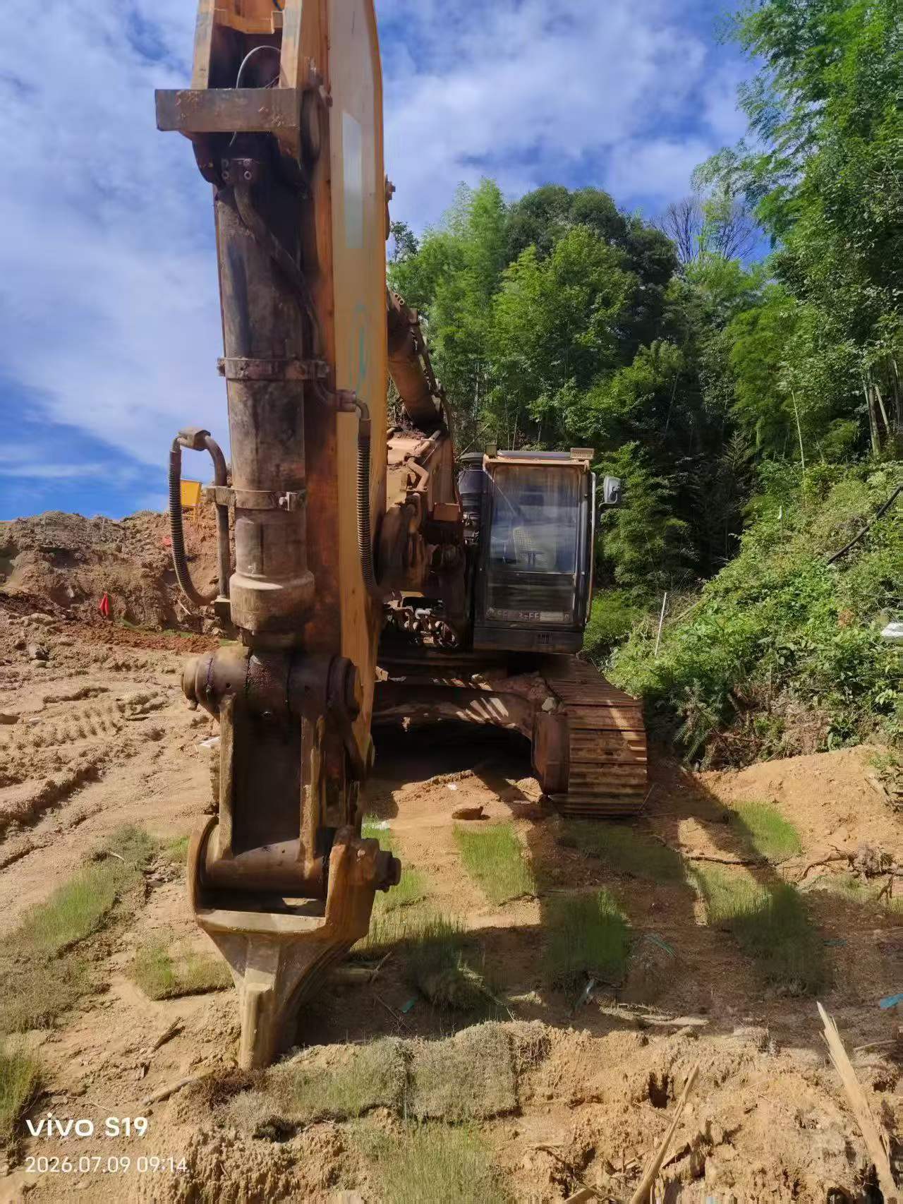 Buy Hyundai R485LVS Used Excavator / 6