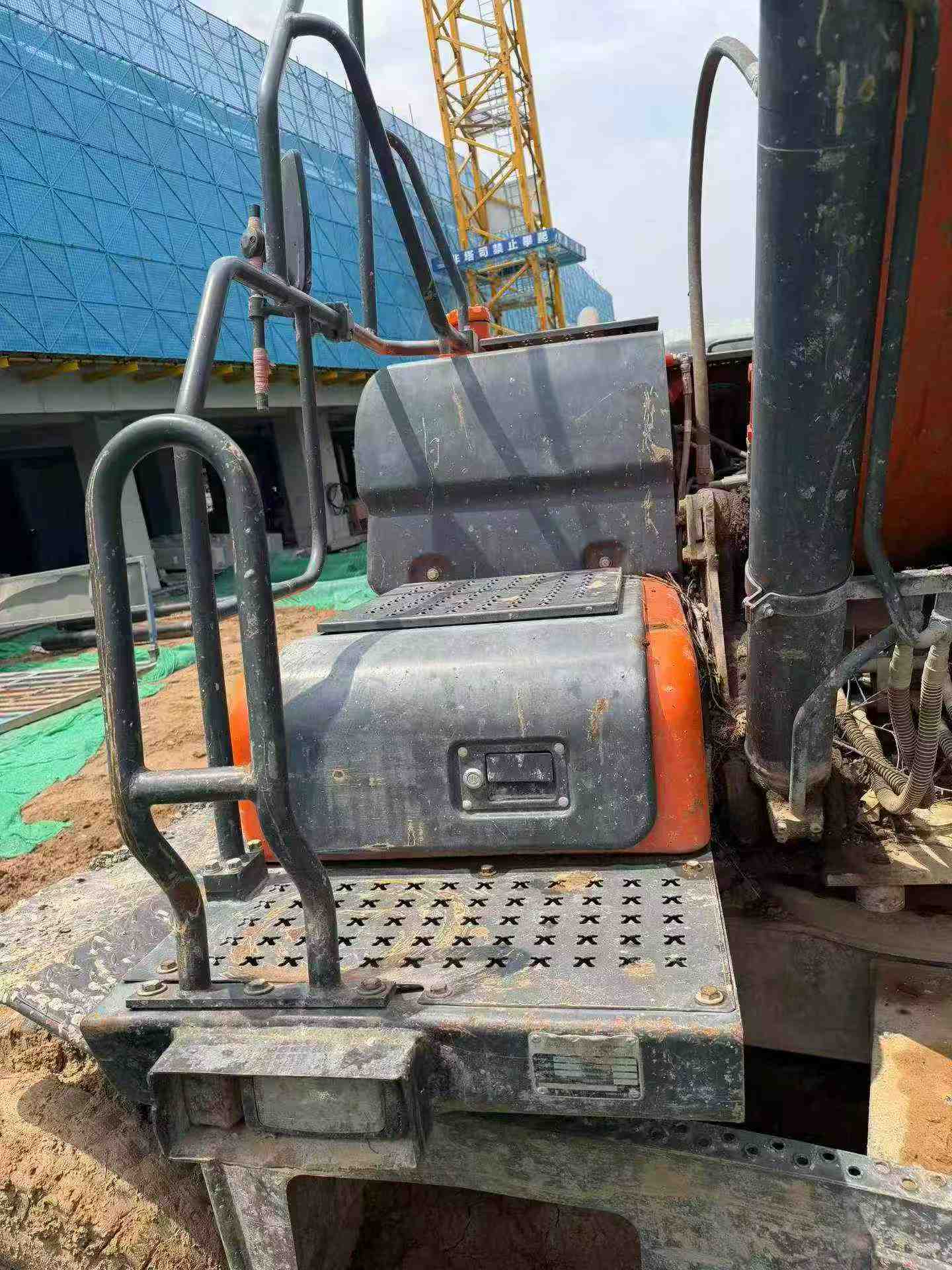 Buy Doosan DH150 Used Excavator / 2 Buy Doosan DH150 Used Excavator / 2