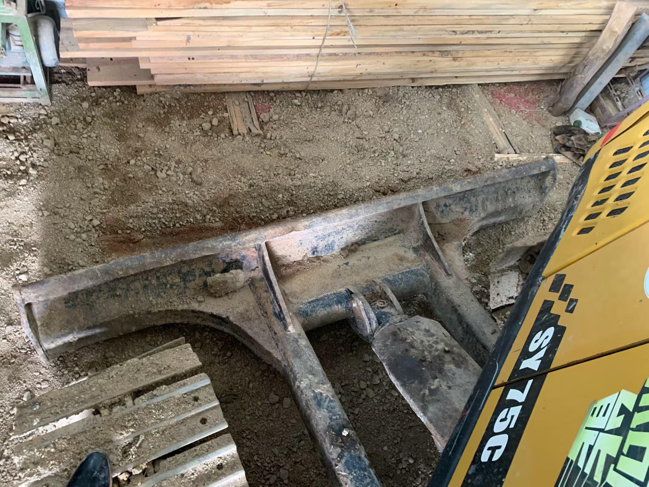 Buy Sany SY75 Used Excavator / 2 Buy Sany SY75 Used Excavator / 2