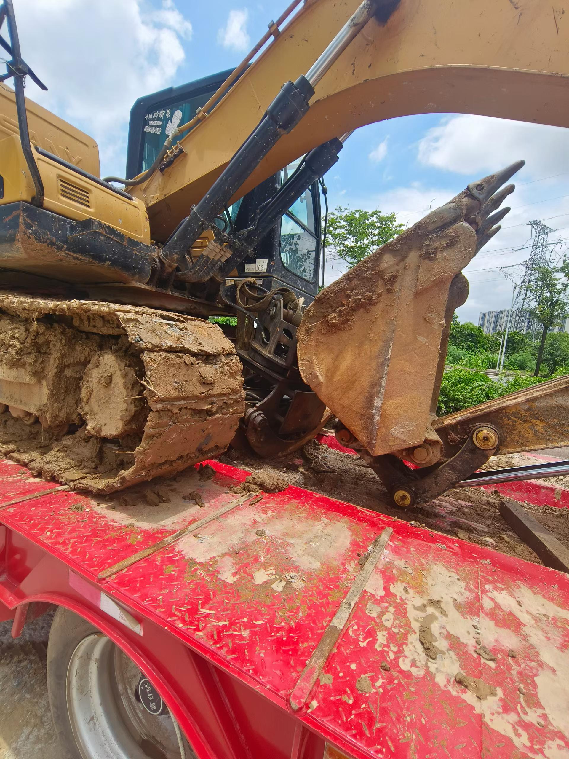 Buy Sany SY115C Used Excavator / 3 Buy Sany SY115C Used Excavator / 3