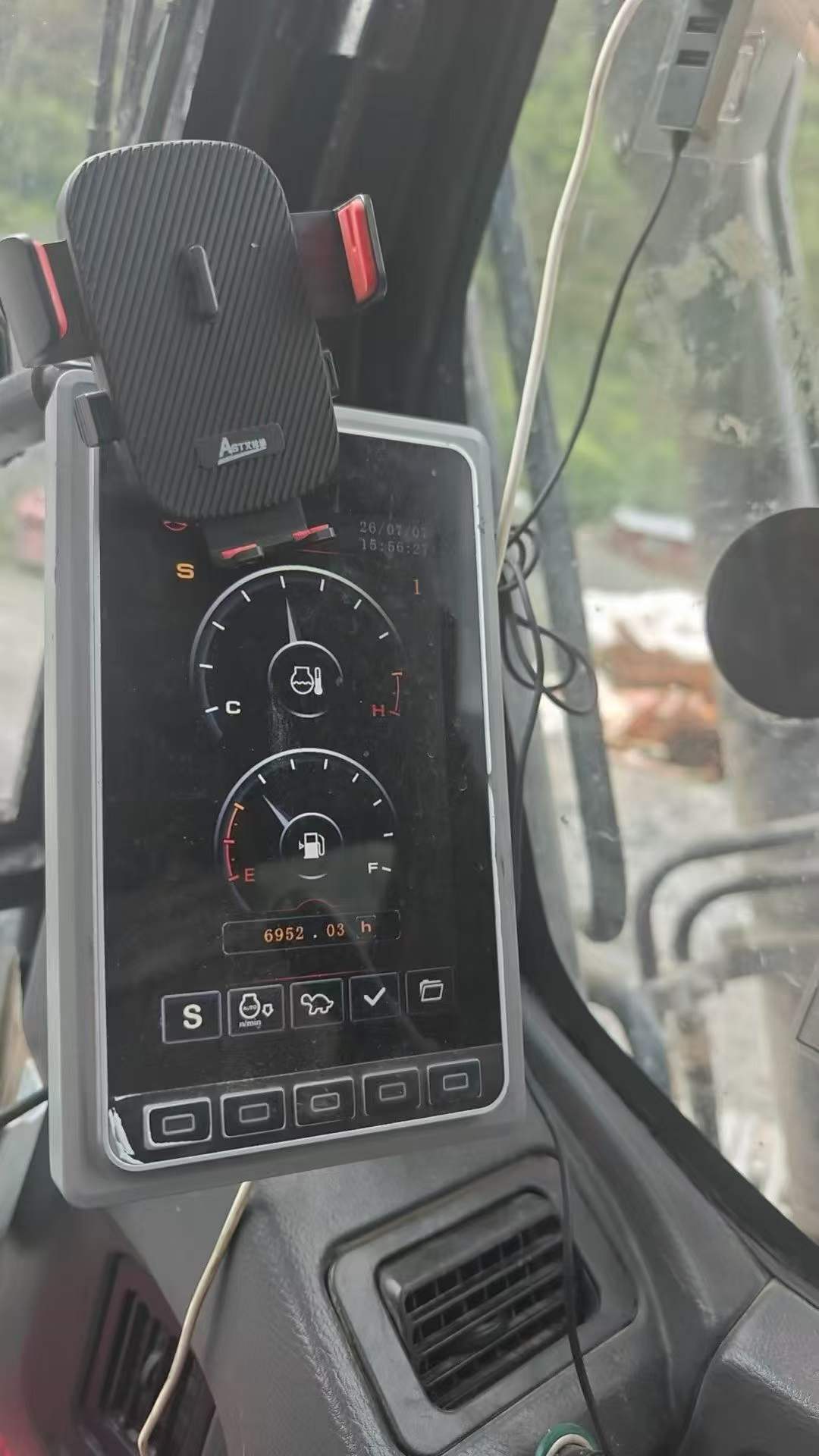 Buy Sany SY245H Used Excavator / 6 Buy Sany SY245H Used Excavator / 6
