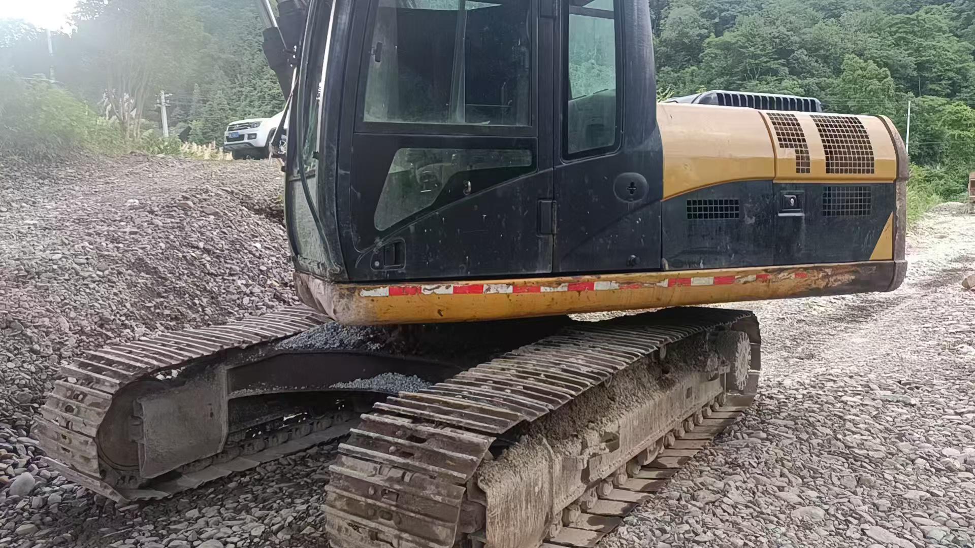 Buy Caterpillar 320D Used Excavator / 1