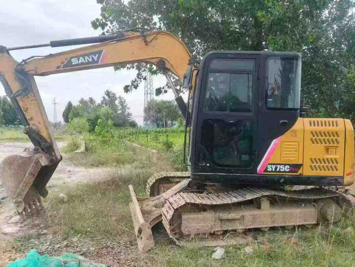 Buy Sany SY75 Used Excavator / 1