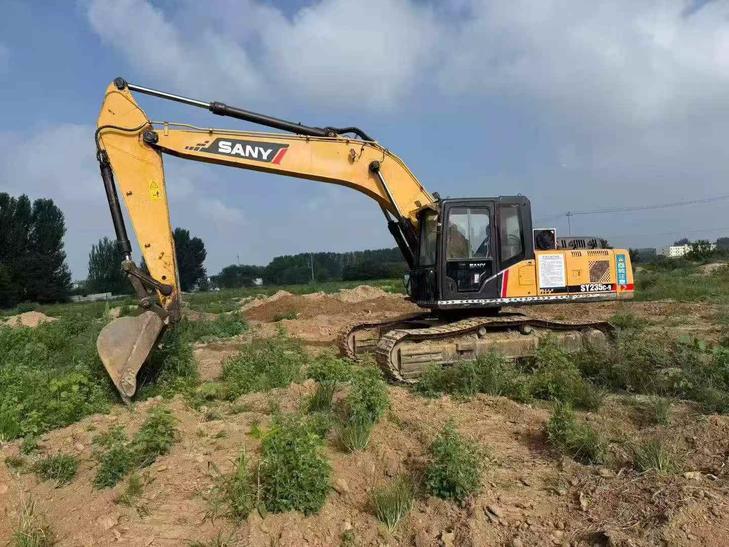 Buy Sany SY235C-8 Used Excavator / 1