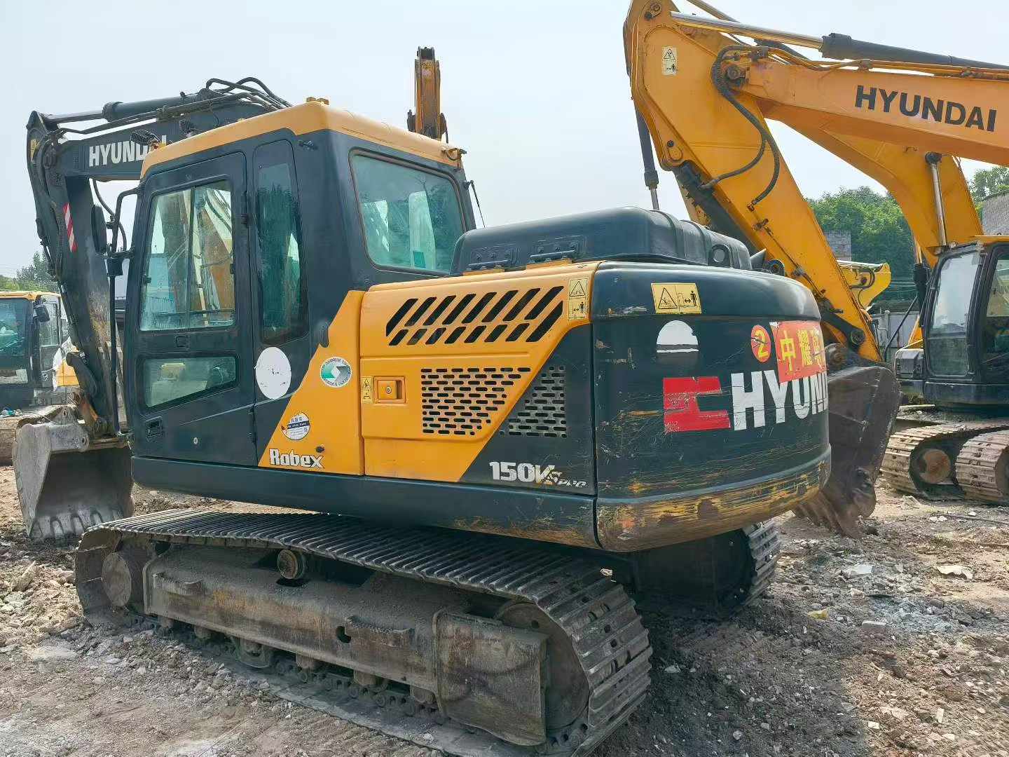Buy Hyundai R130W Used Excavator / 2 Buy Hyundai R130W Used Excavator / 2