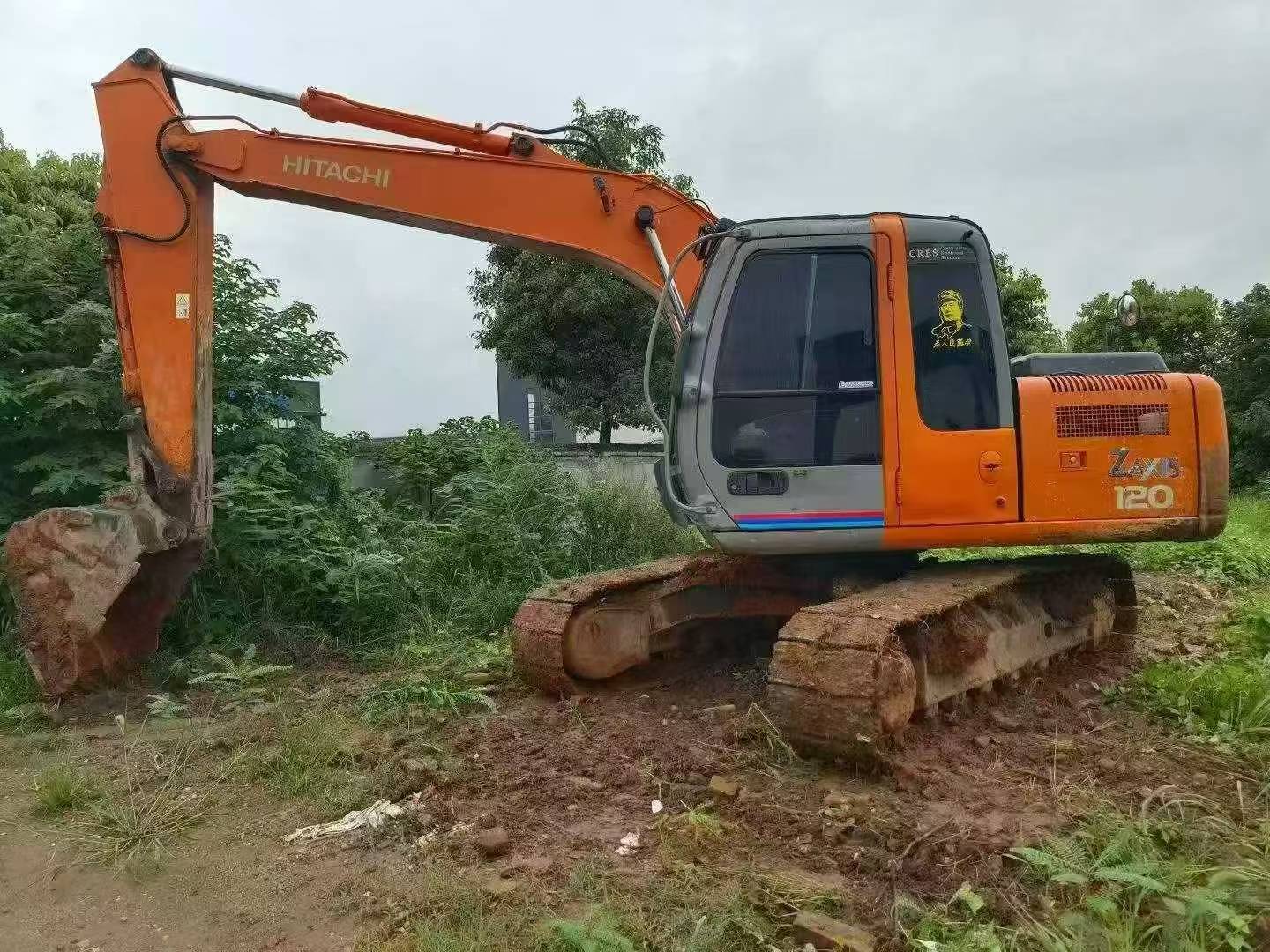 Купить Подержанный Экскаватор Hitachi EX120-6 / 3 Купить Подержанный Экскаватор Hitachi EX120-6 / 3