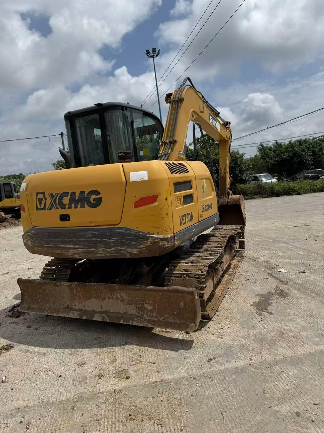 Buy XCMG XE75C Used Excavator / 7 Buy XCMG XE75C Used Excavator / 7
