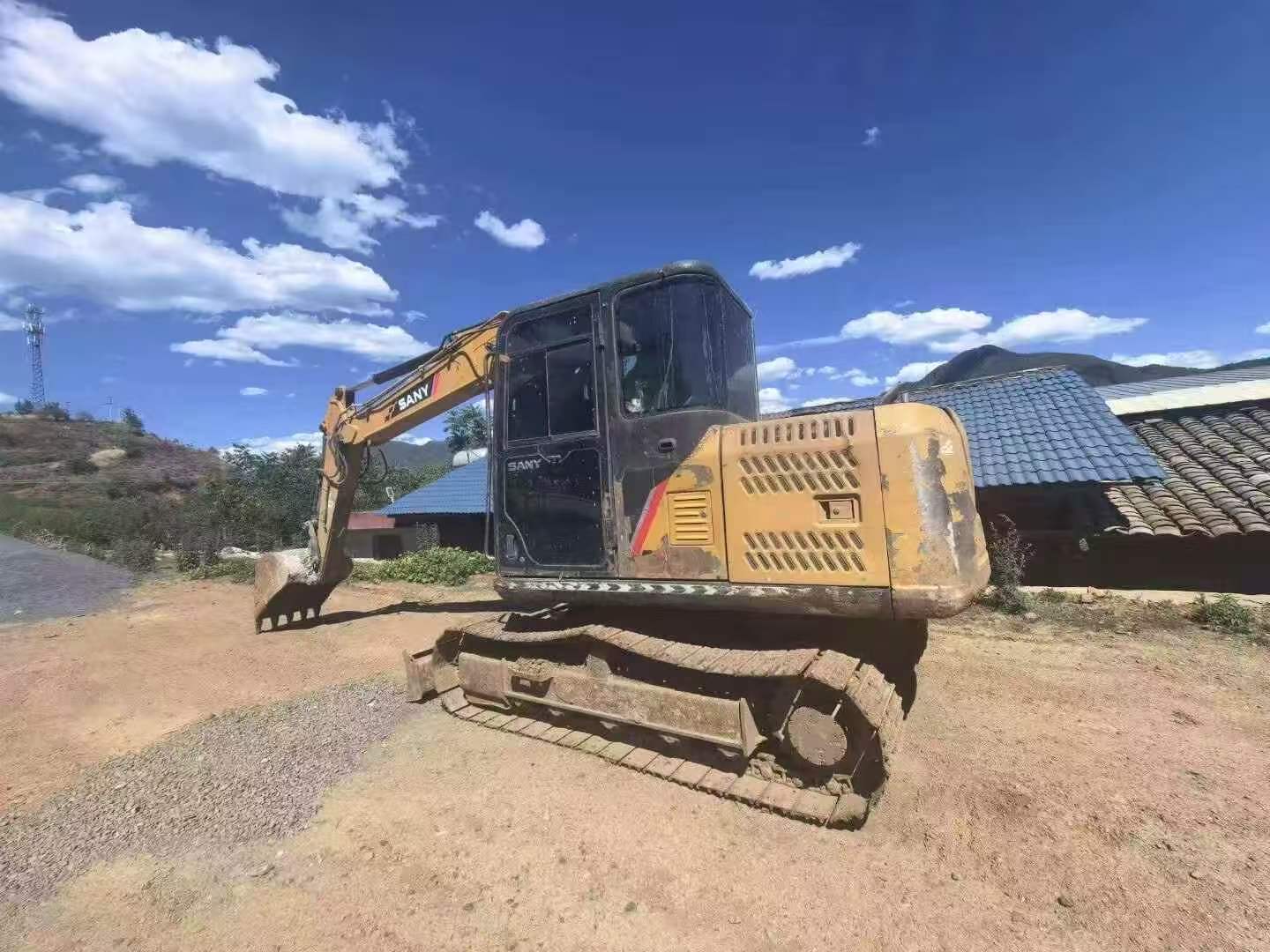 Buy Sany SY95C Used Excavator / 3 Buy Sany SY95C Used Excavator / 3