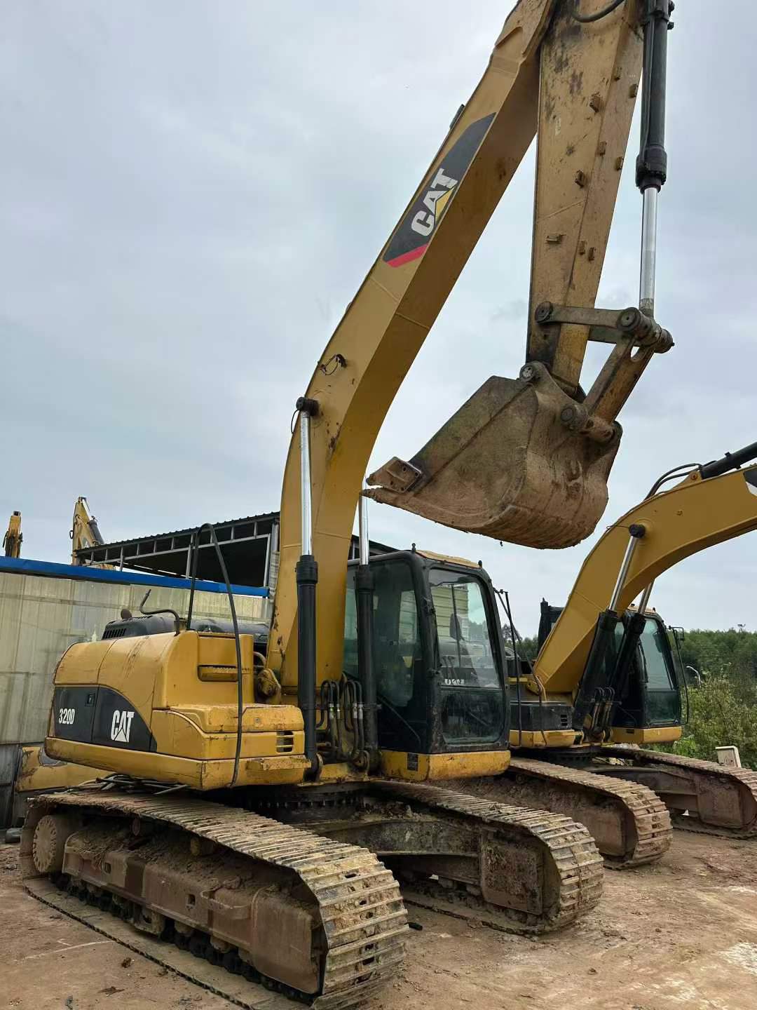 Buy Caterpillar 320D Used Excavator / 2 Buy Caterpillar 320D Used Excavator / 2