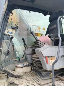 Buy XCMG XE200 Used Excavator / 6 Buy XCMG XE200 Used Excavator / 6