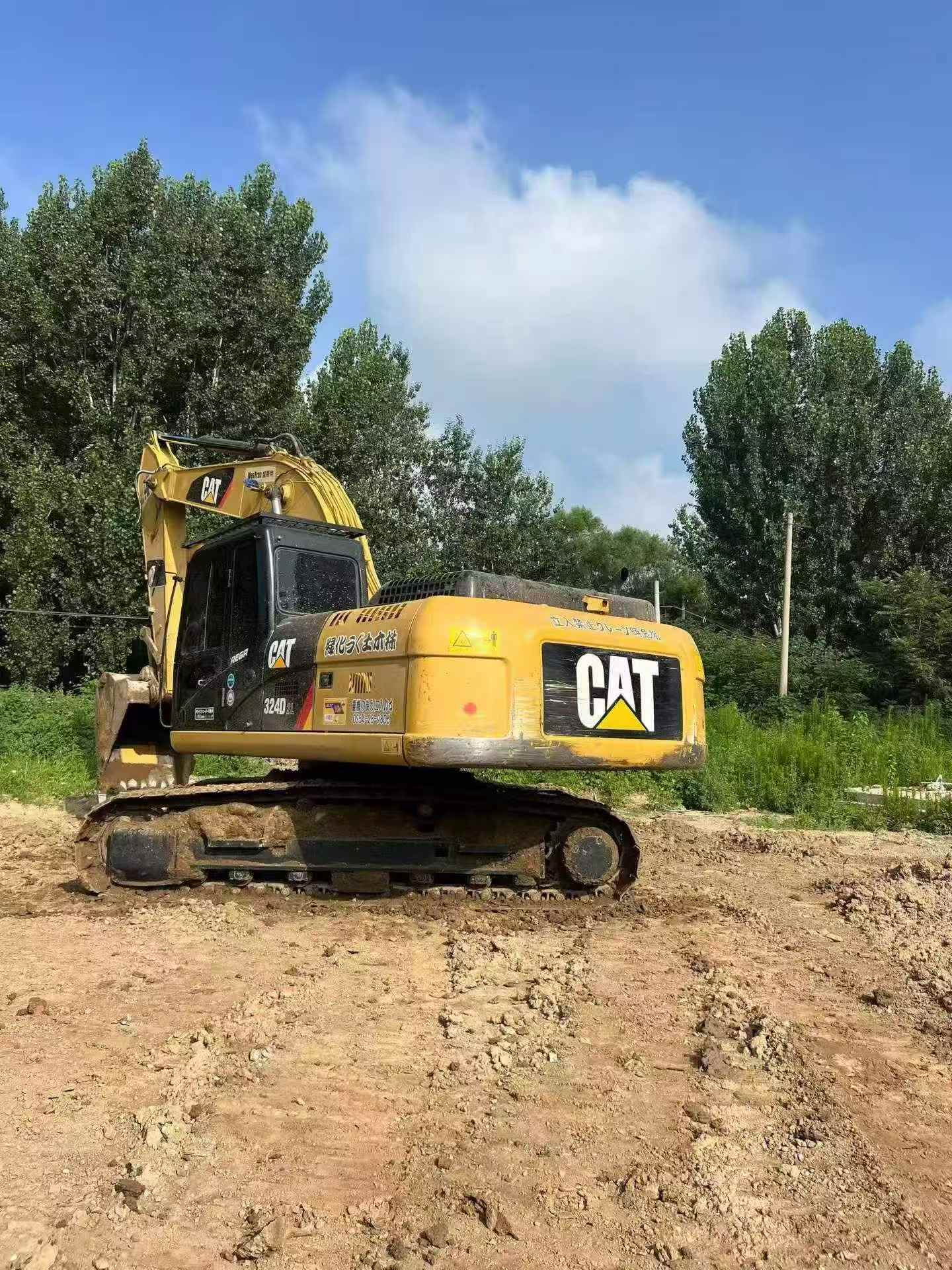 Buy Caterpillar 324D Used Excavator / 3 Buy Caterpillar 324D Used Excavator / 3