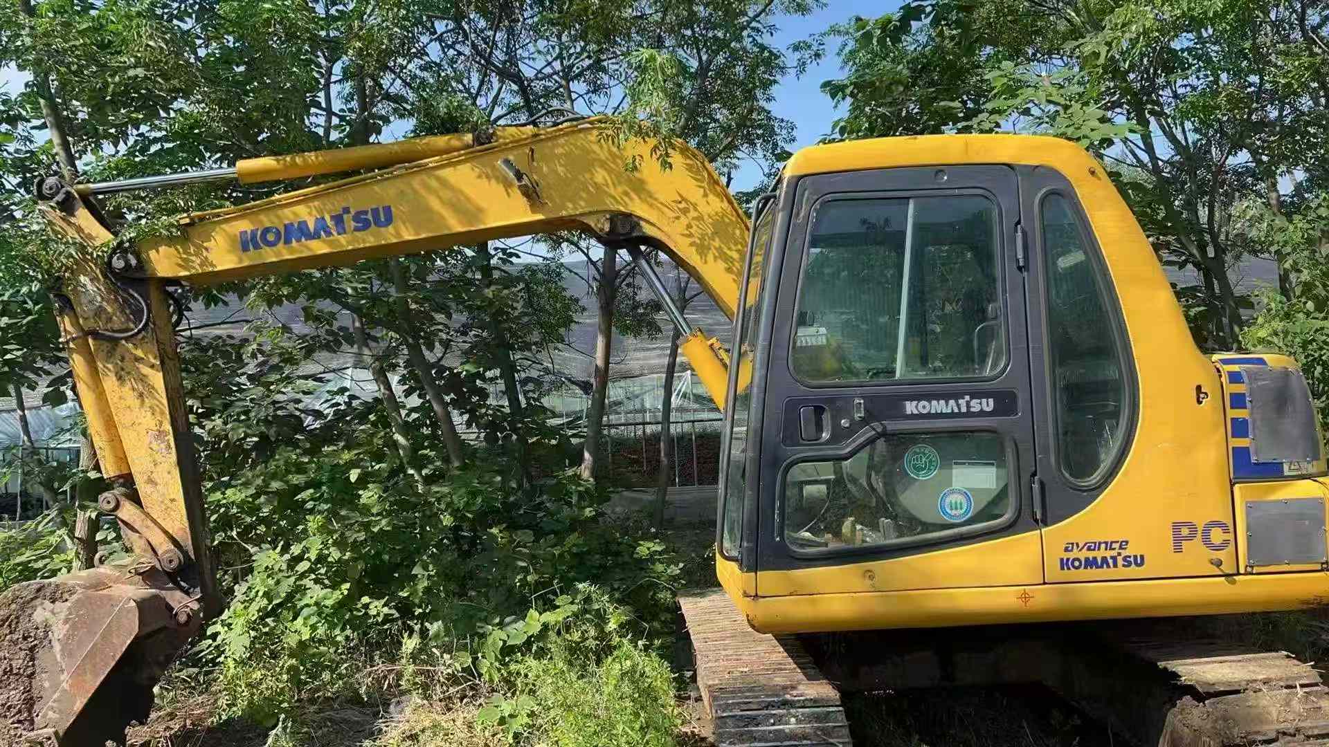 Buy Komatsu PC60-7 Used Excavator / 2 Buy Komatsu PC60-7 Used Excavator / 2