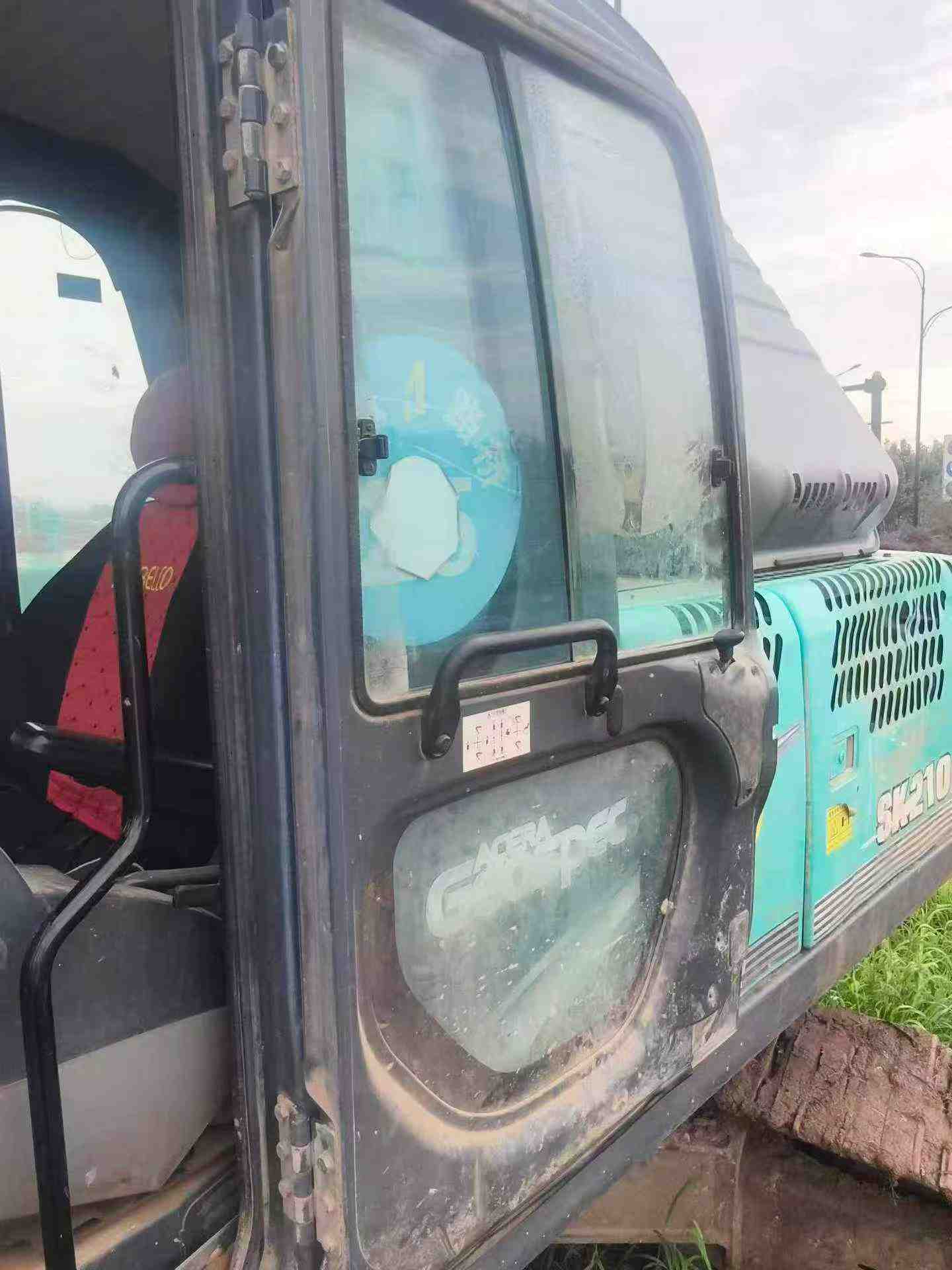 Buy Kobelco SK210 Used Excavator / 6 Buy Kobelco SK210 Used Excavator / 6