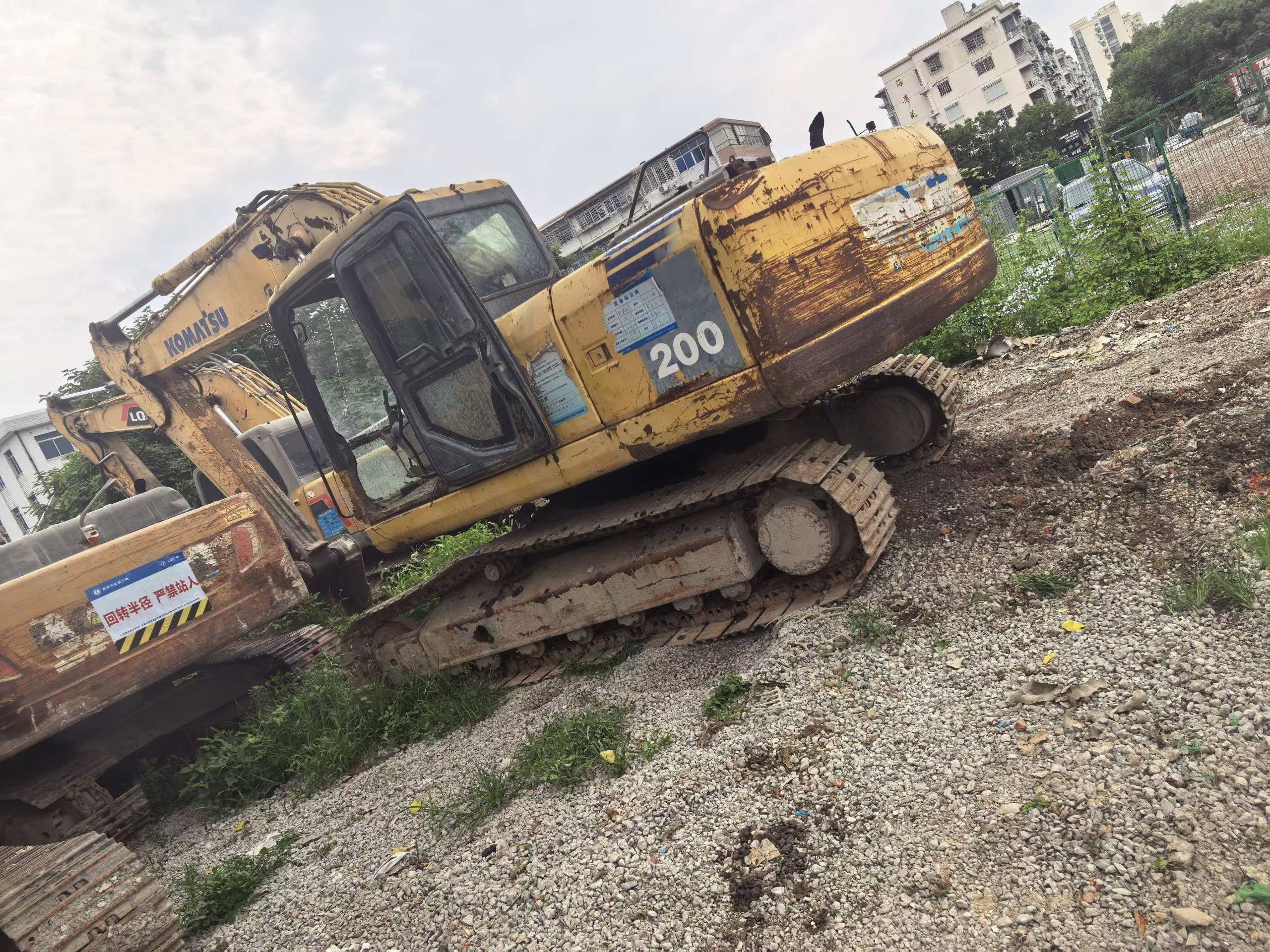 Buy Komatsu PC200 Used Excavator / 3 Buy Komatsu PC200 Used Excavator / 3