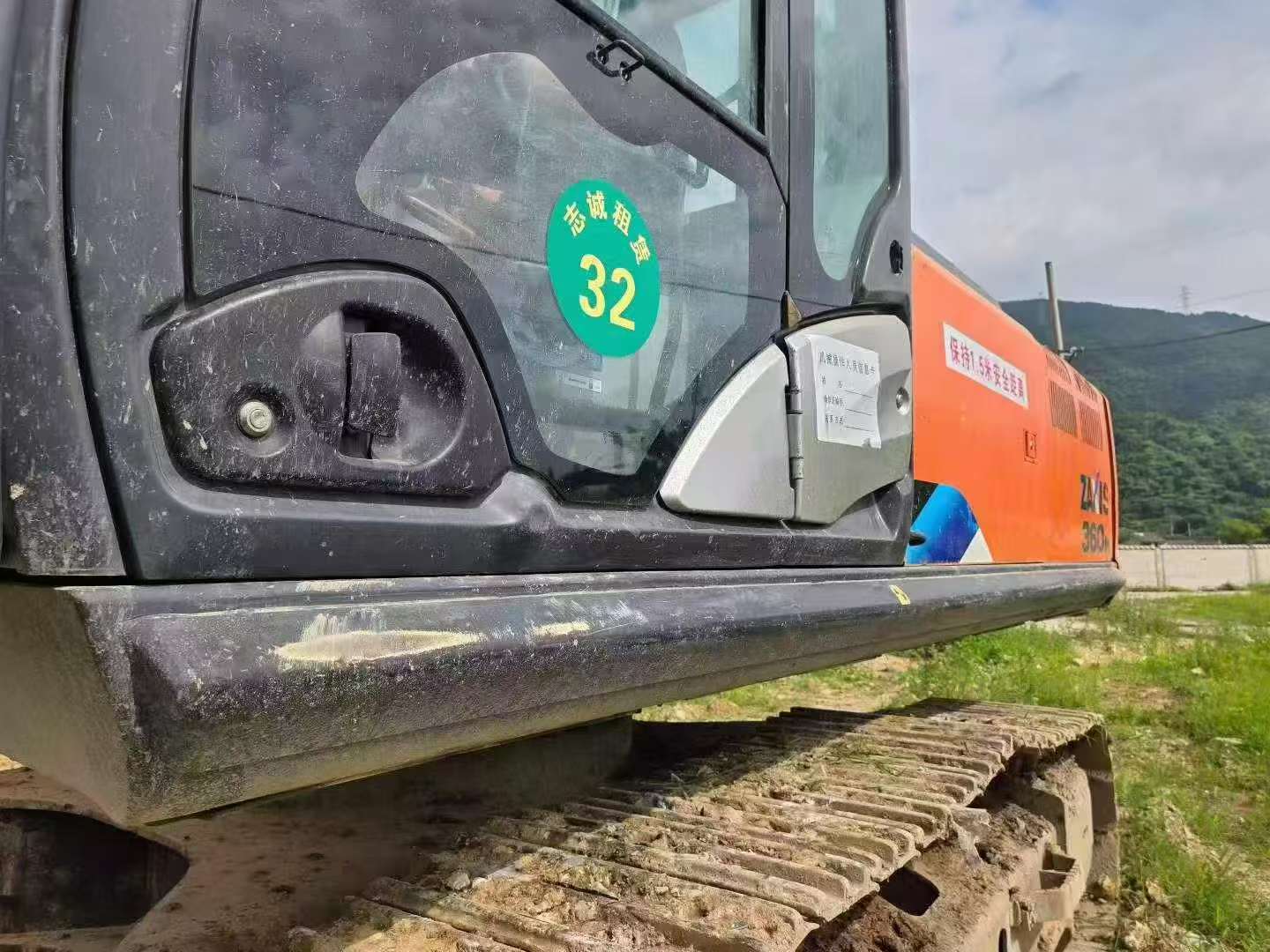 Buy Hitachi ZX360K-5A Used Excavator / 6 Buy Hitachi ZX360K-5A Used Excavator / 6