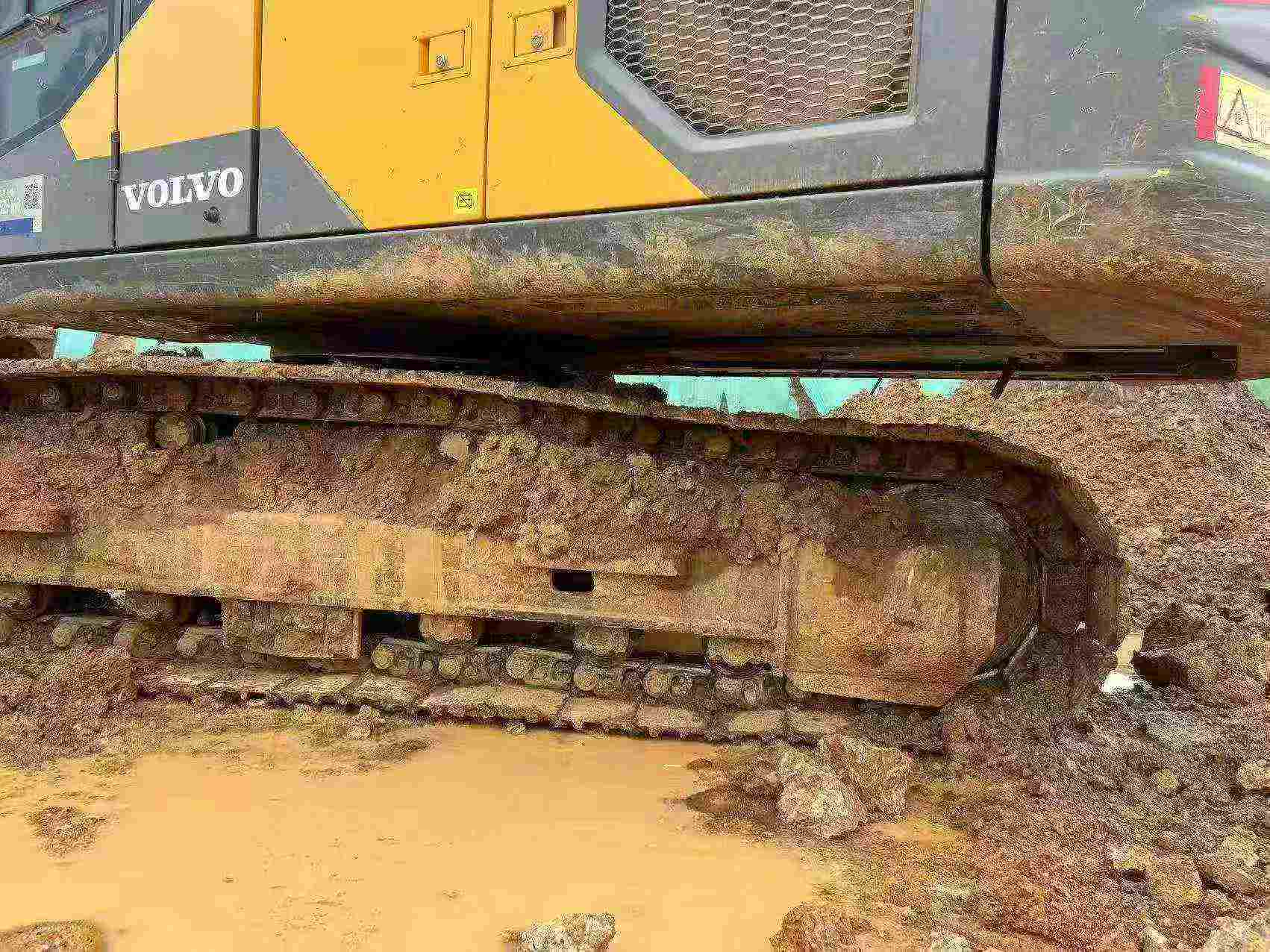 Buy Volvo EC200 Used Excavator / 9 Buy Volvo EC200 Used Excavator / 9